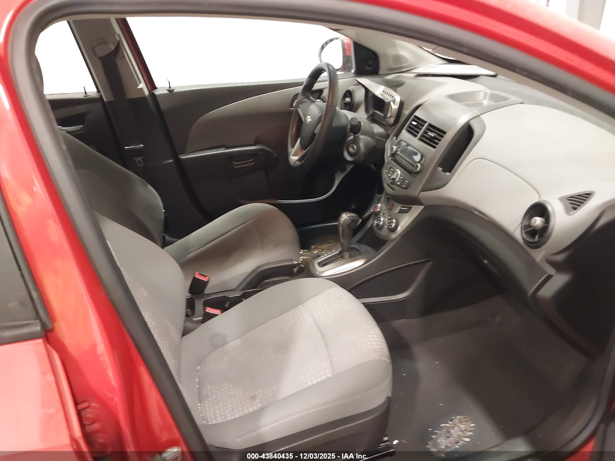 CHEVROLET SONIC image 5