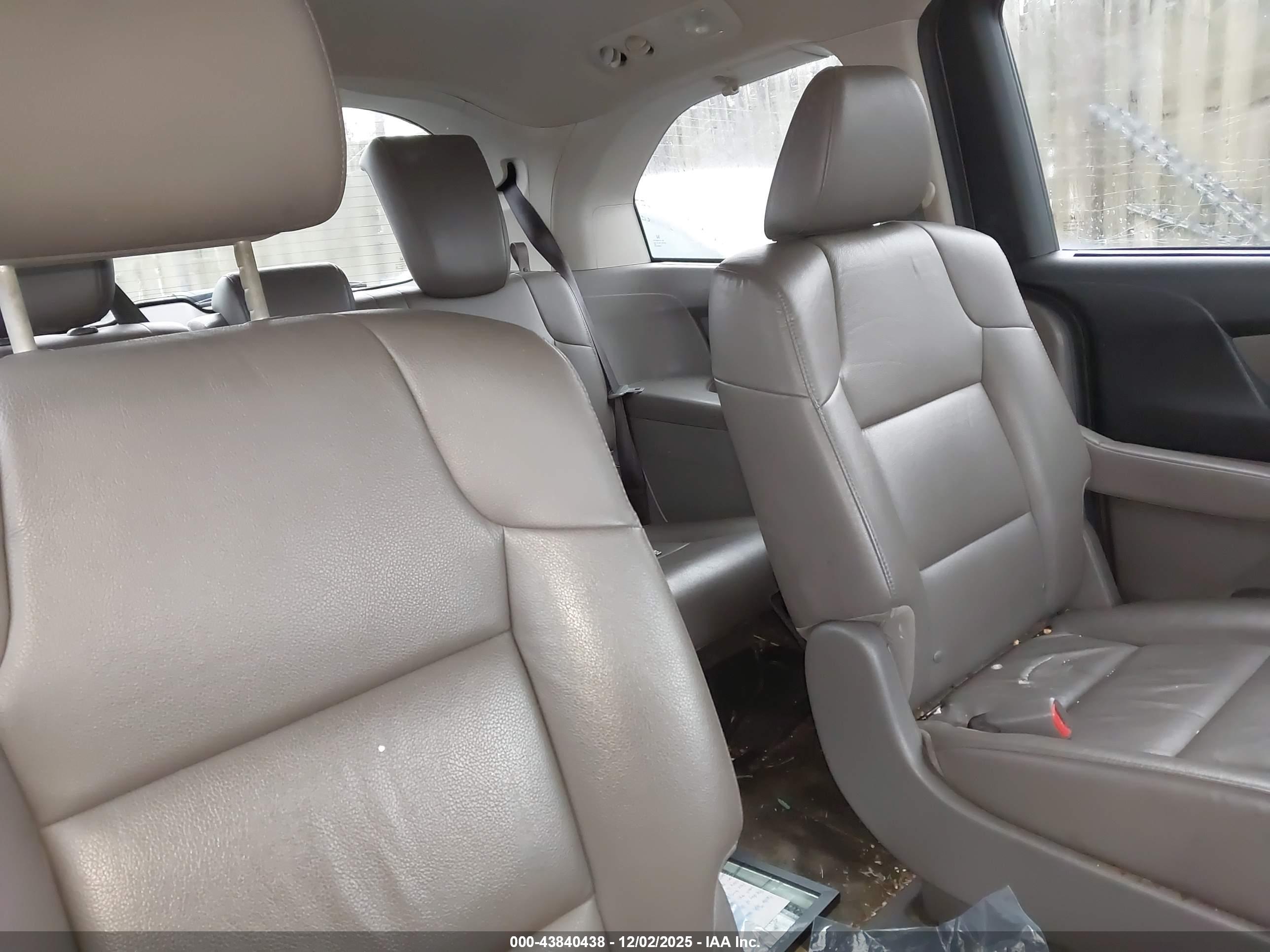 HONDA ODYSSEY image 8