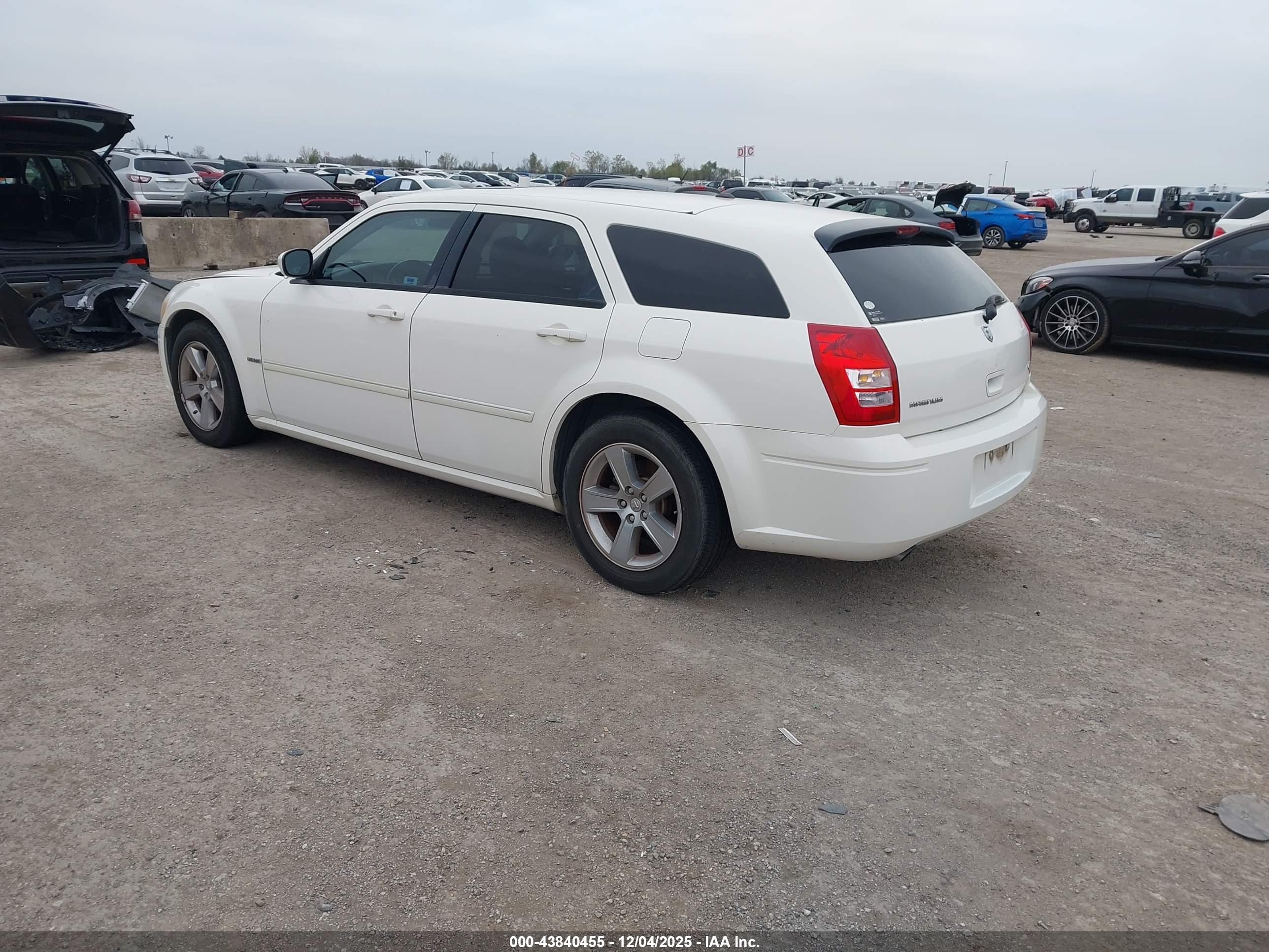 DODGE MAGNUM image 3