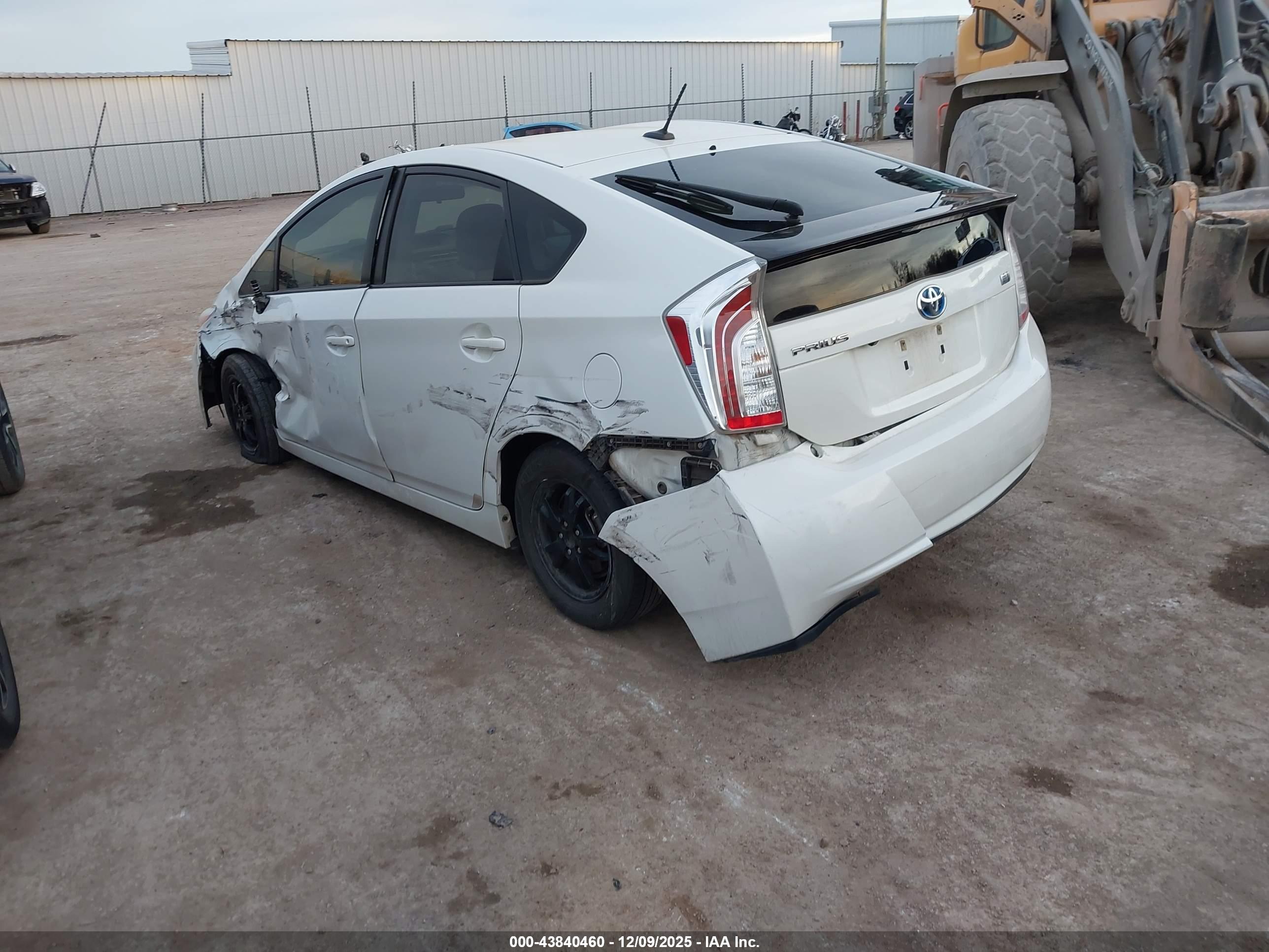TOYOTA PRIUS image 3