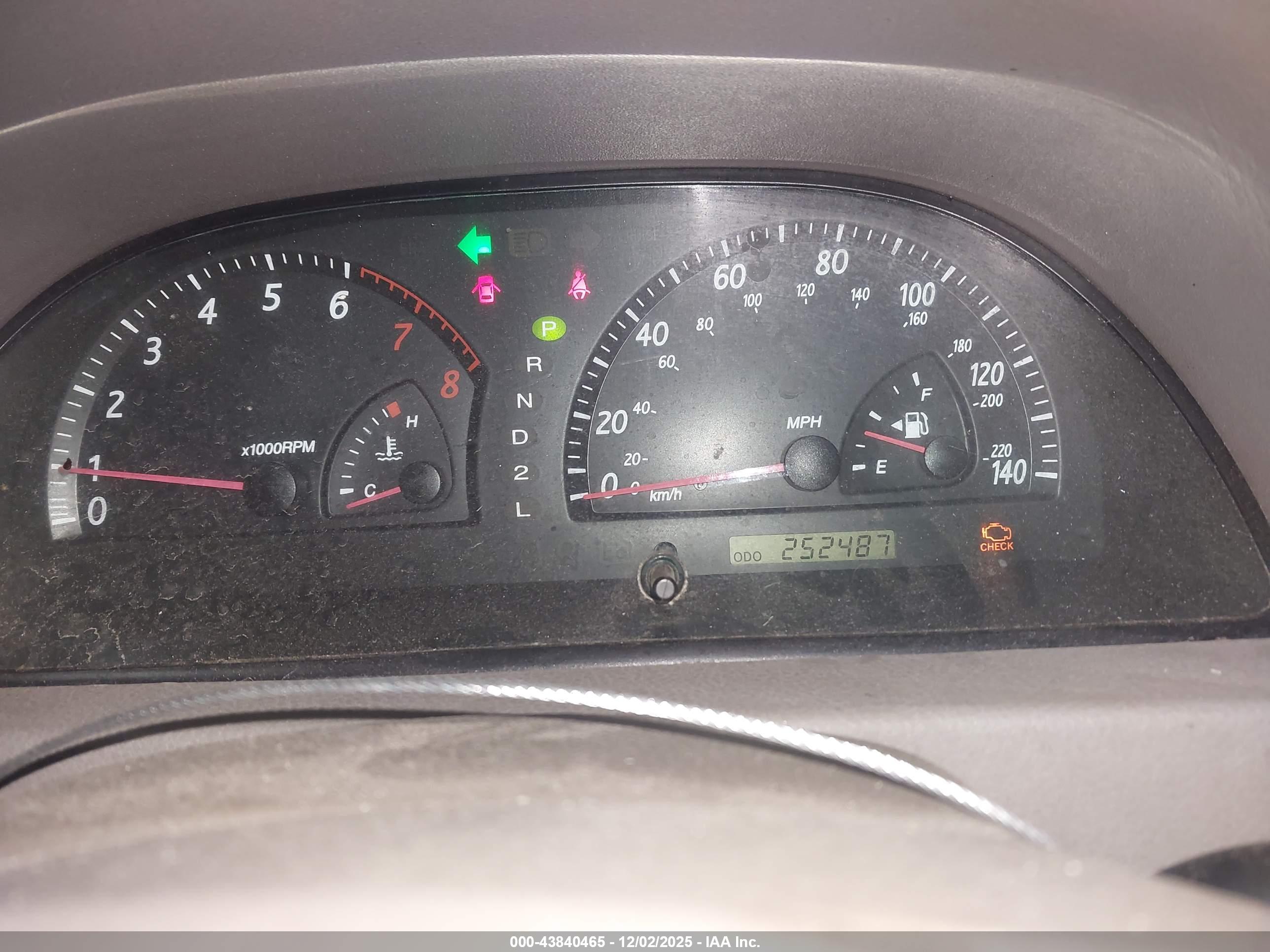 TOYOTA CAMRY image 7