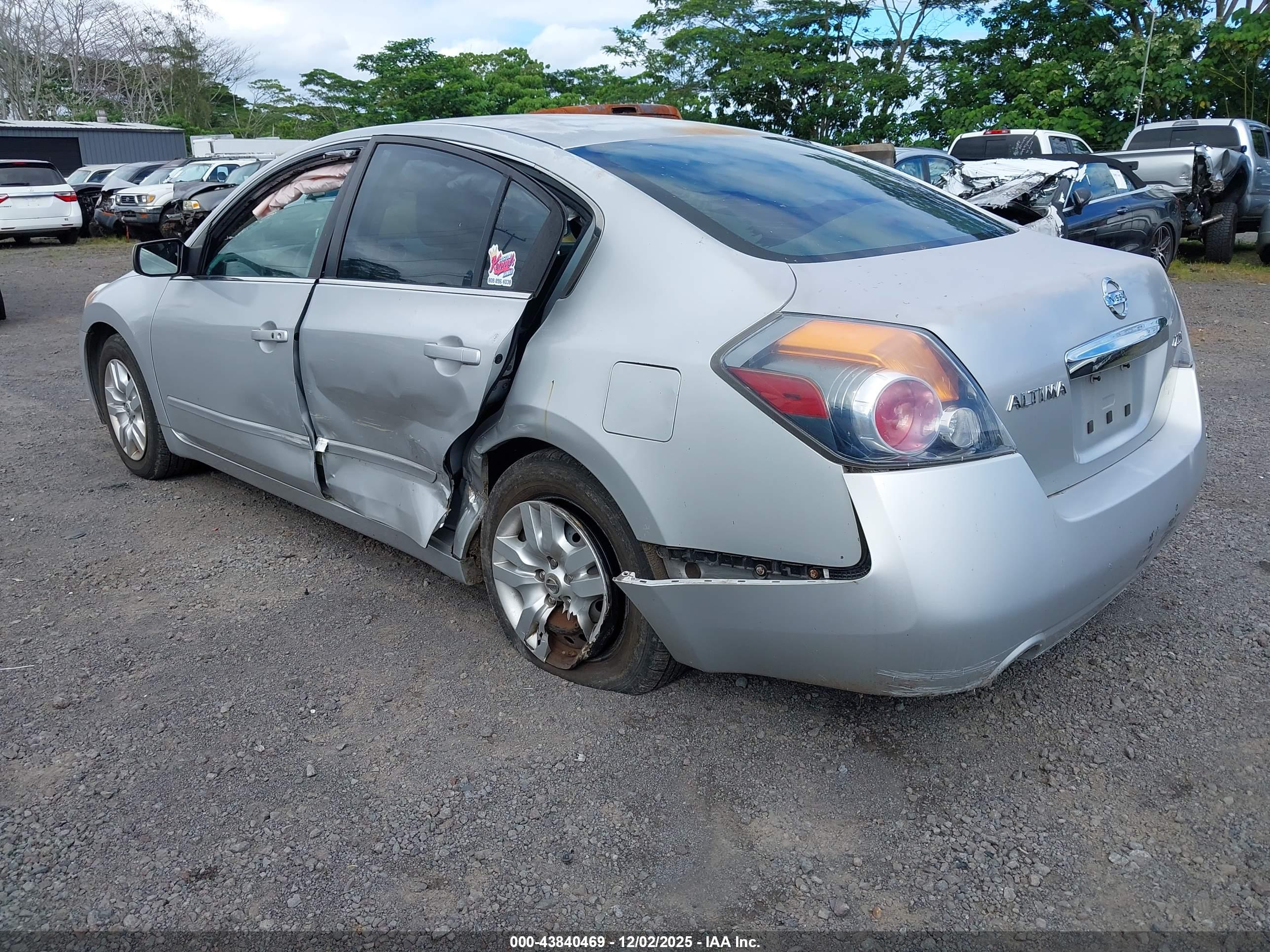NISSAN ALTIMA image 3