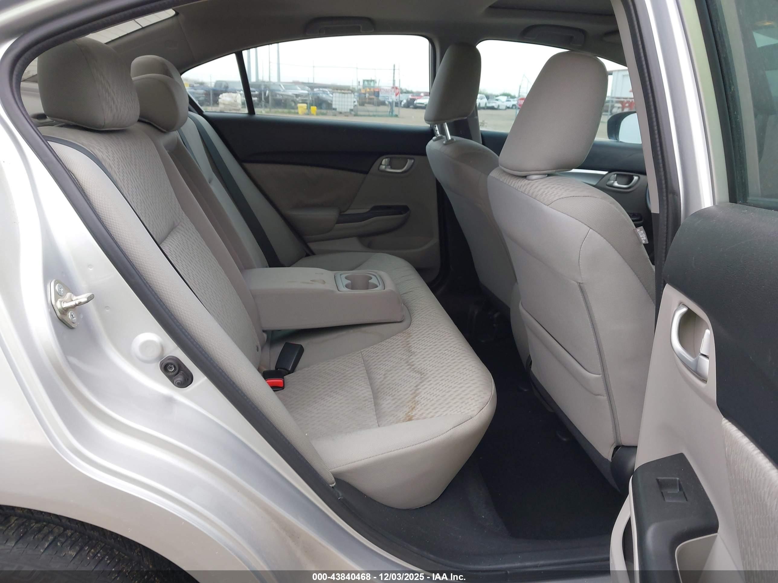 HONDA CIVIC image 8
