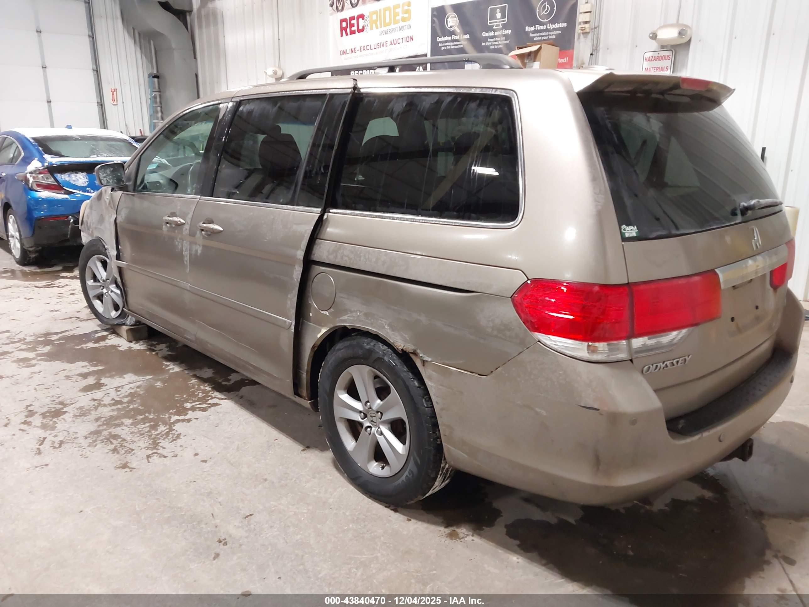 HONDA ODYSSEY image 3