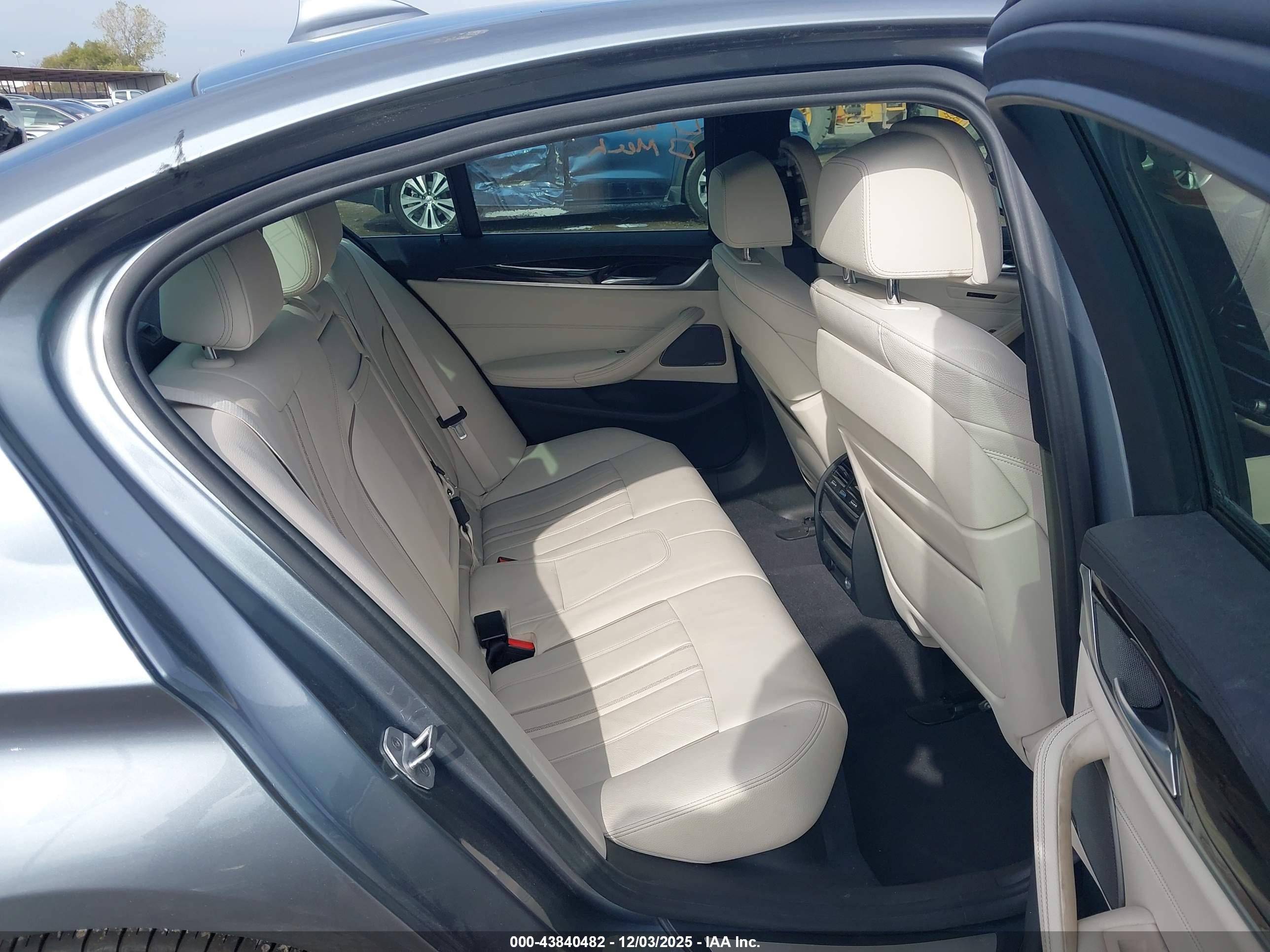 BMW 540I image 8