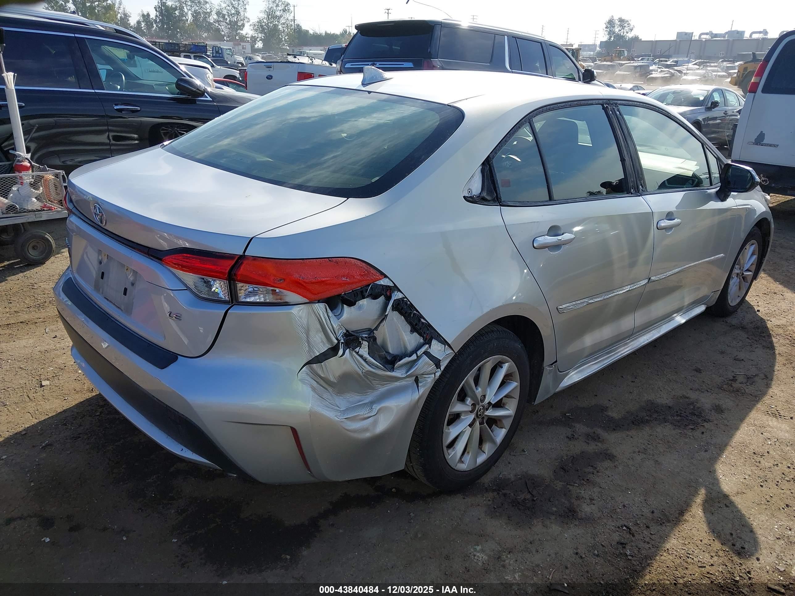 TOYOTA COROLLA image 4