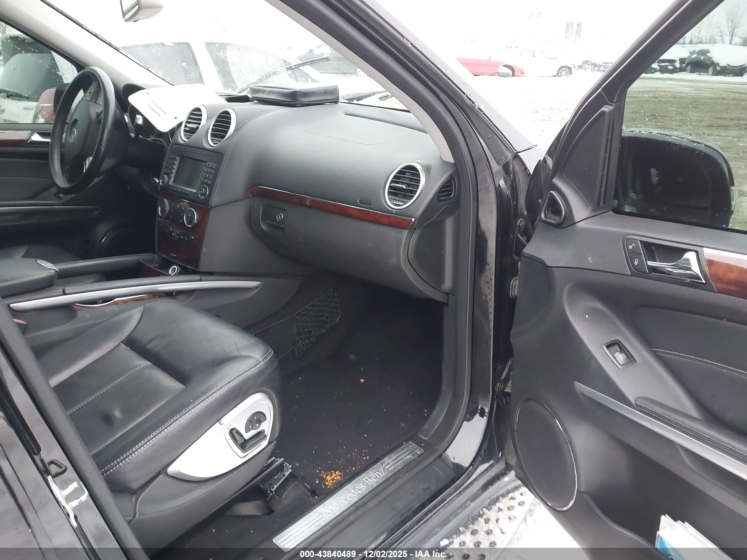 MERCEDES-BENZ GL image 5
