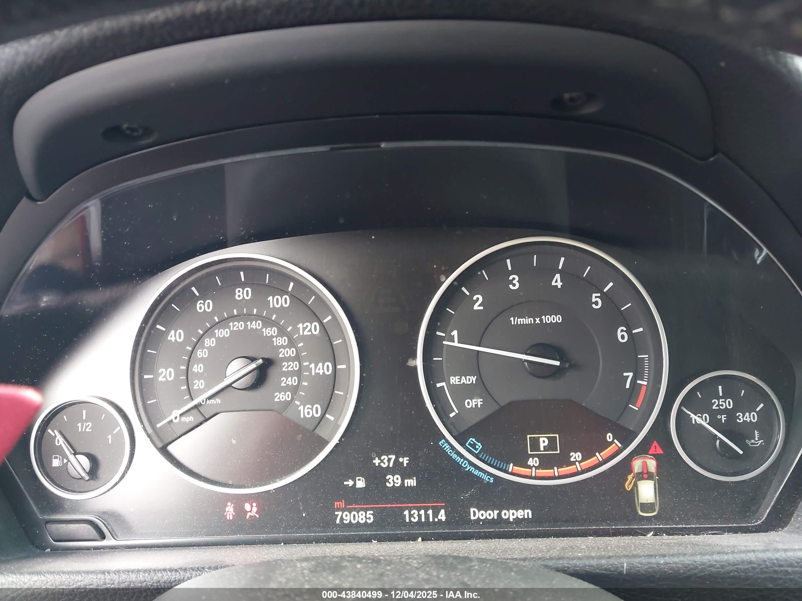 BMW 330I image 7