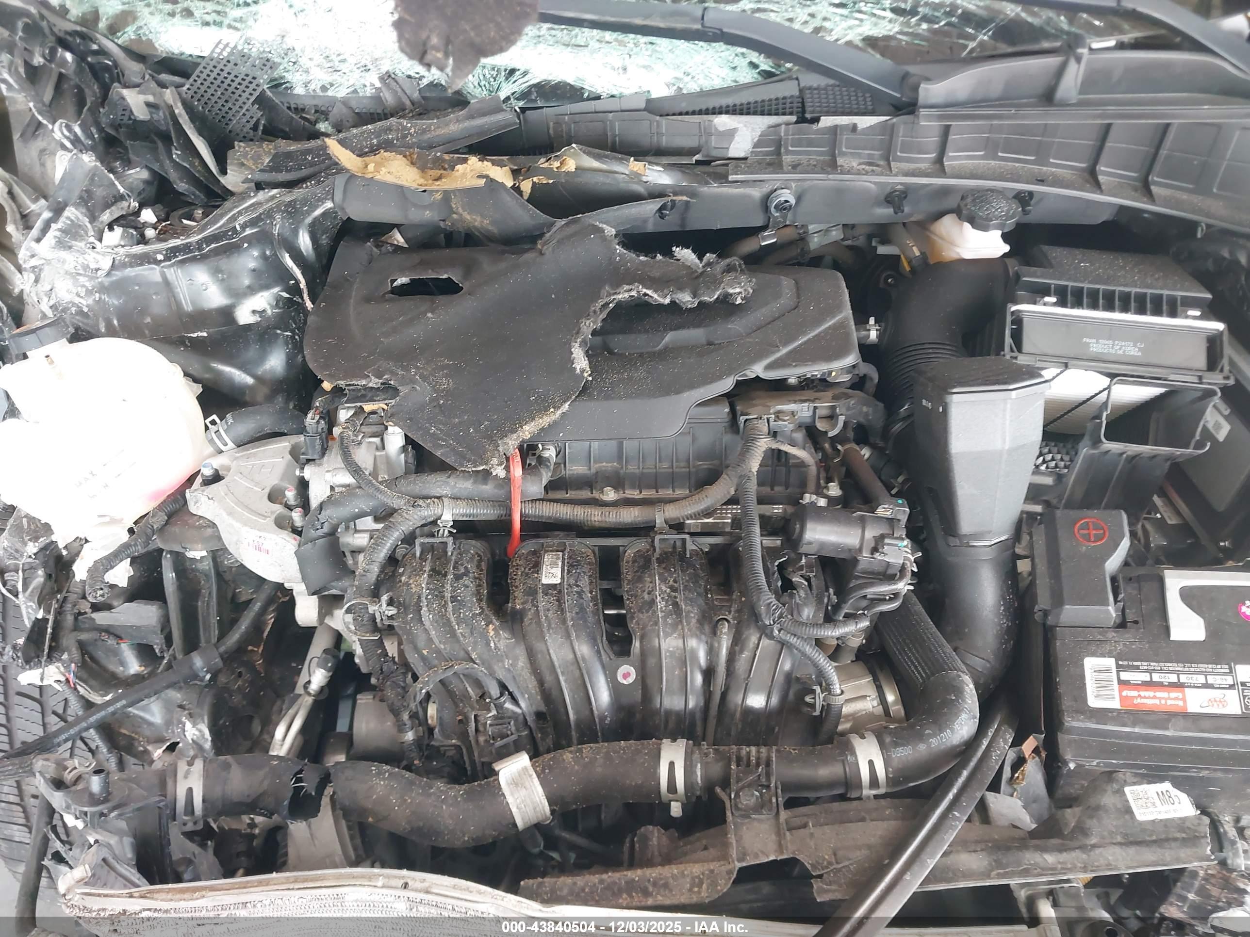 HYUNDAI TUCSON image 10