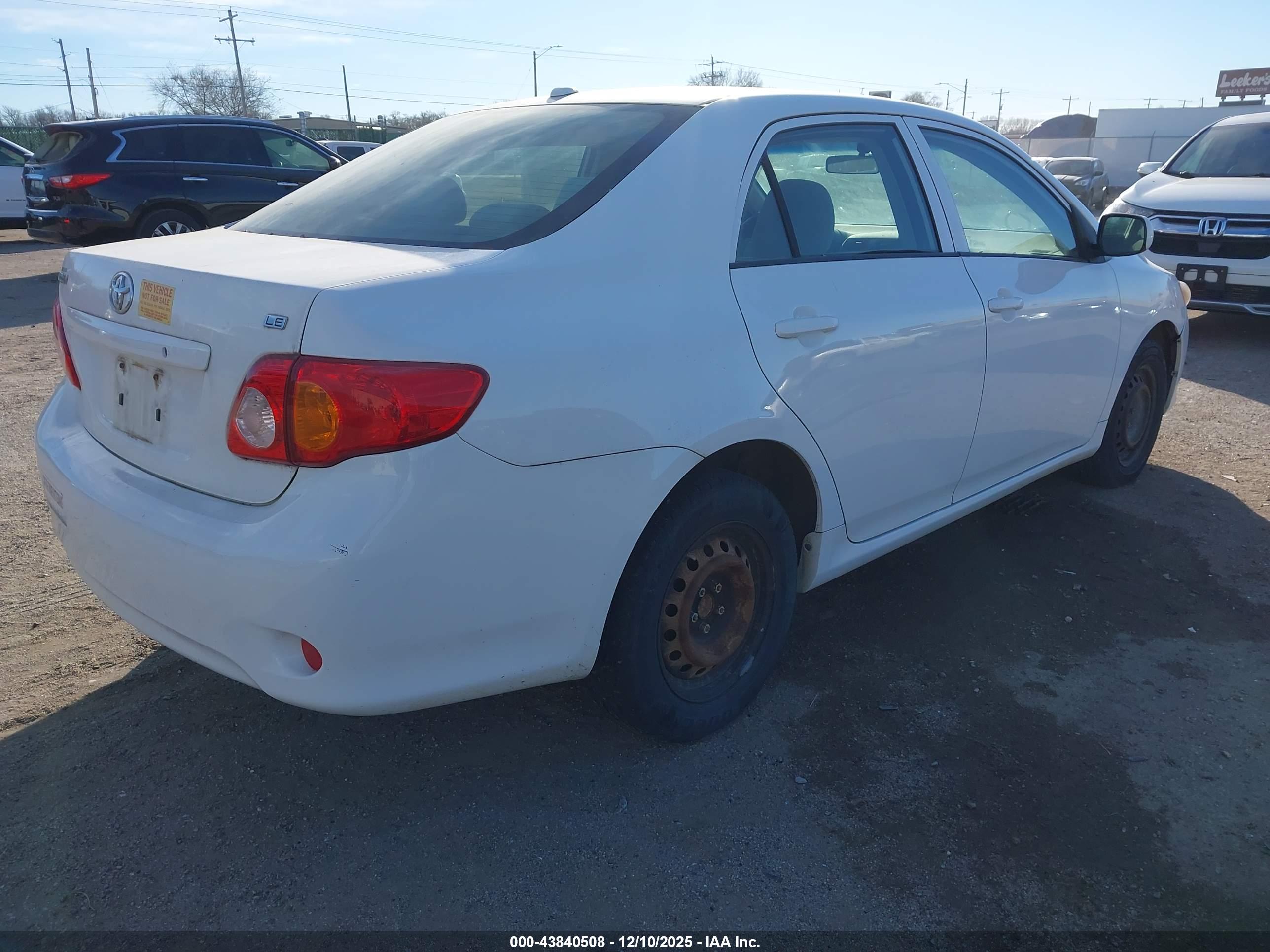 TOYOTA COROLLA image 4