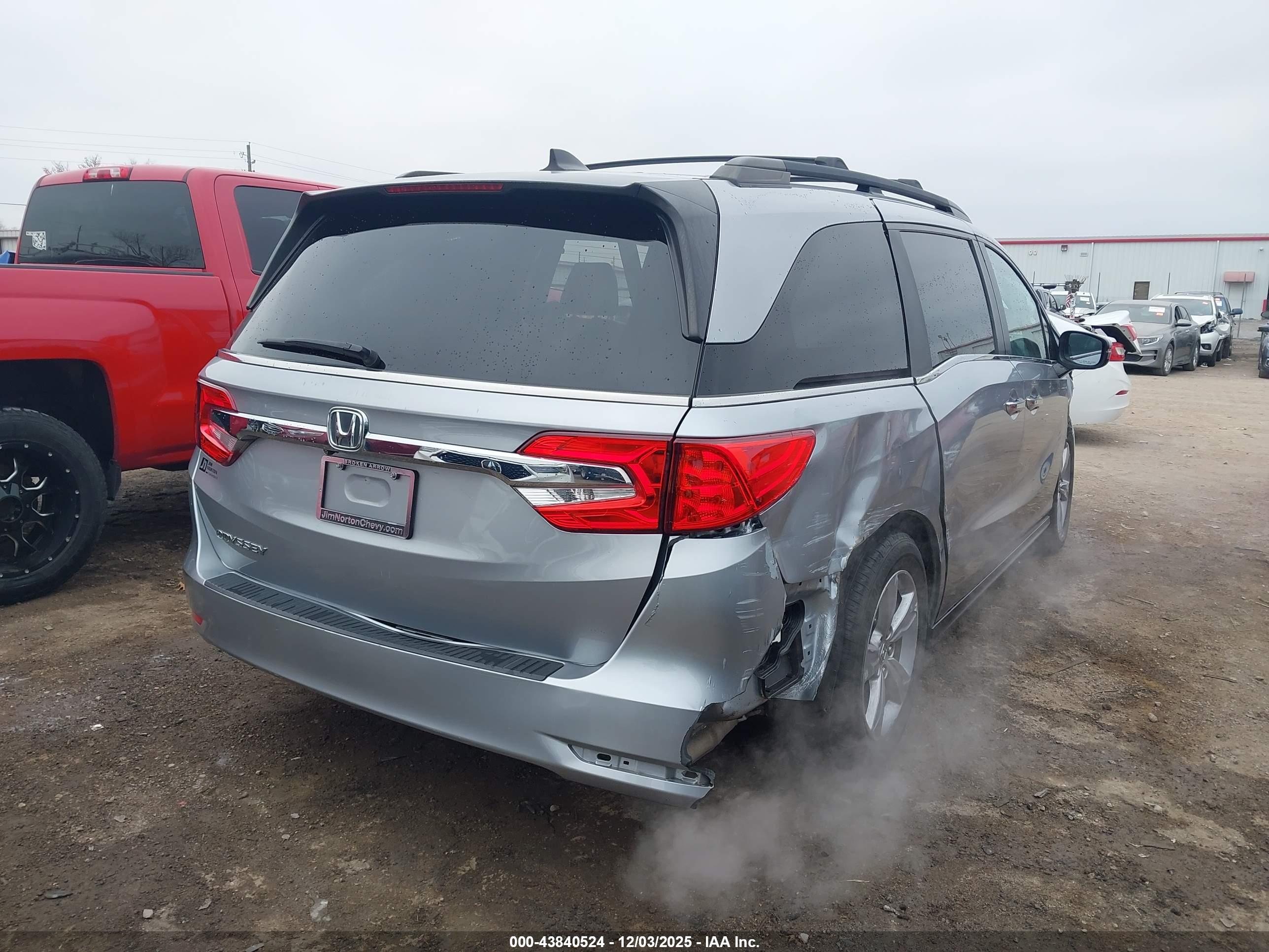 HONDA ODYSSEY image 4