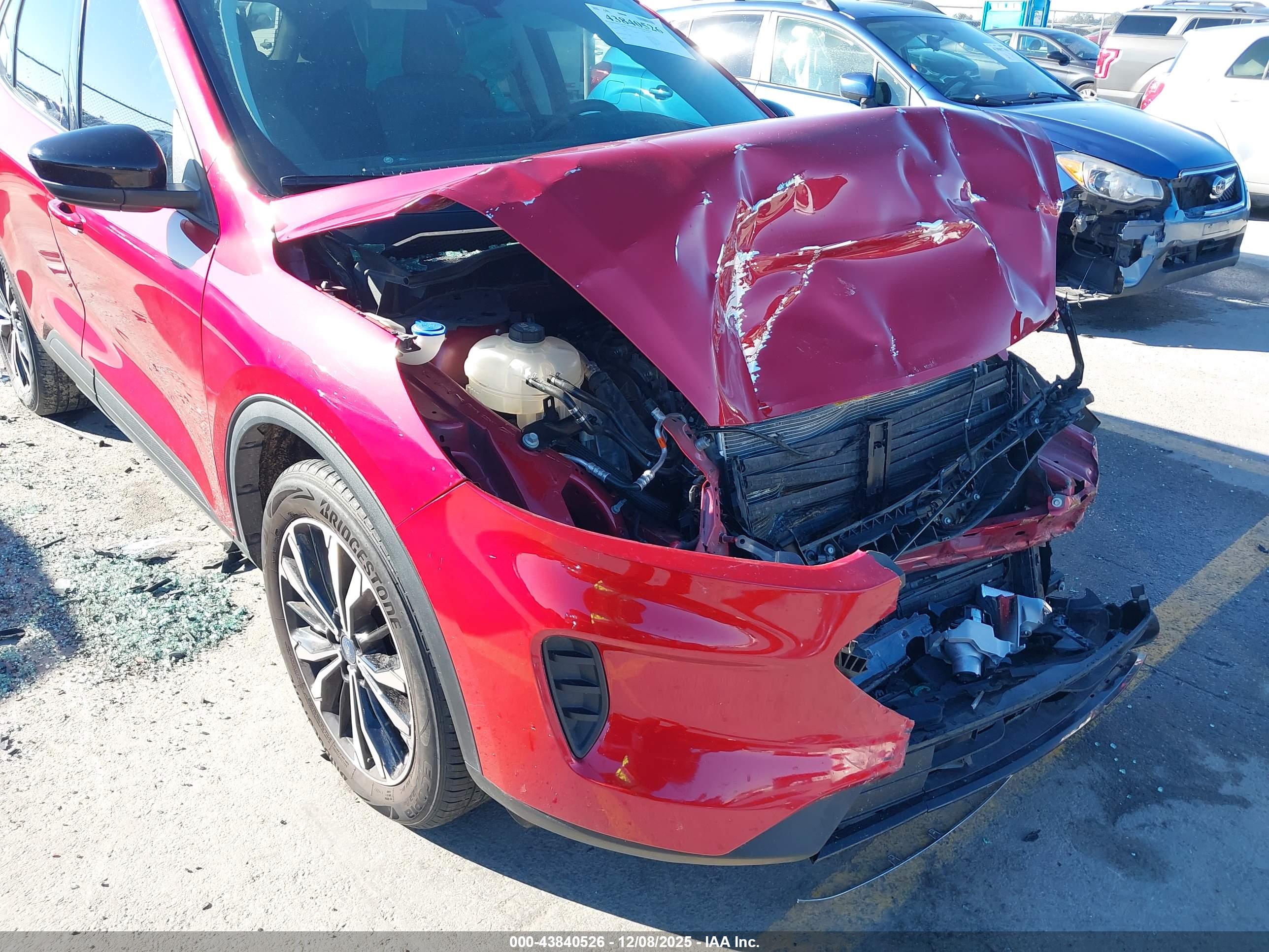 FORD ESCAPE image 6