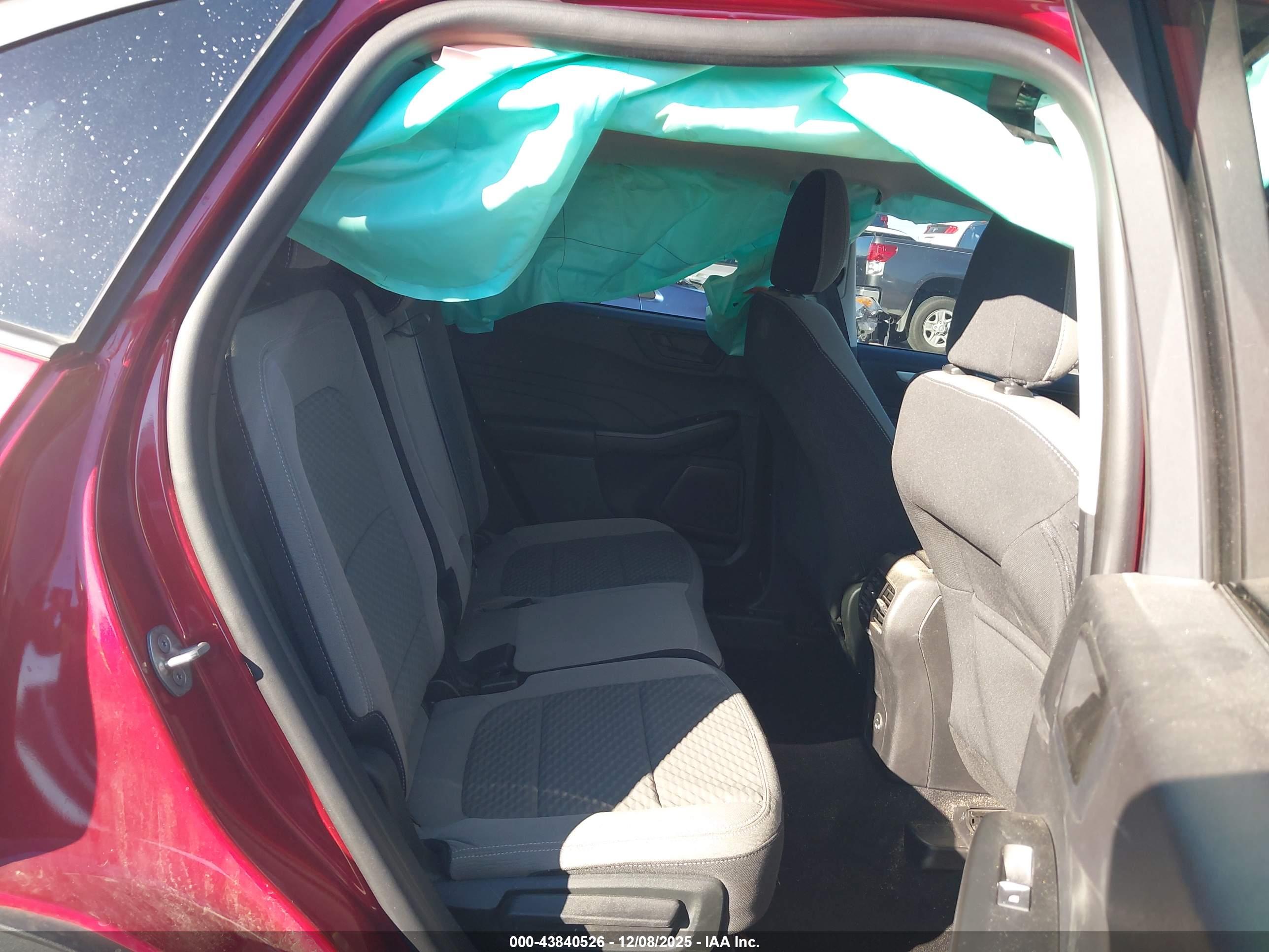 FORD ESCAPE image 8