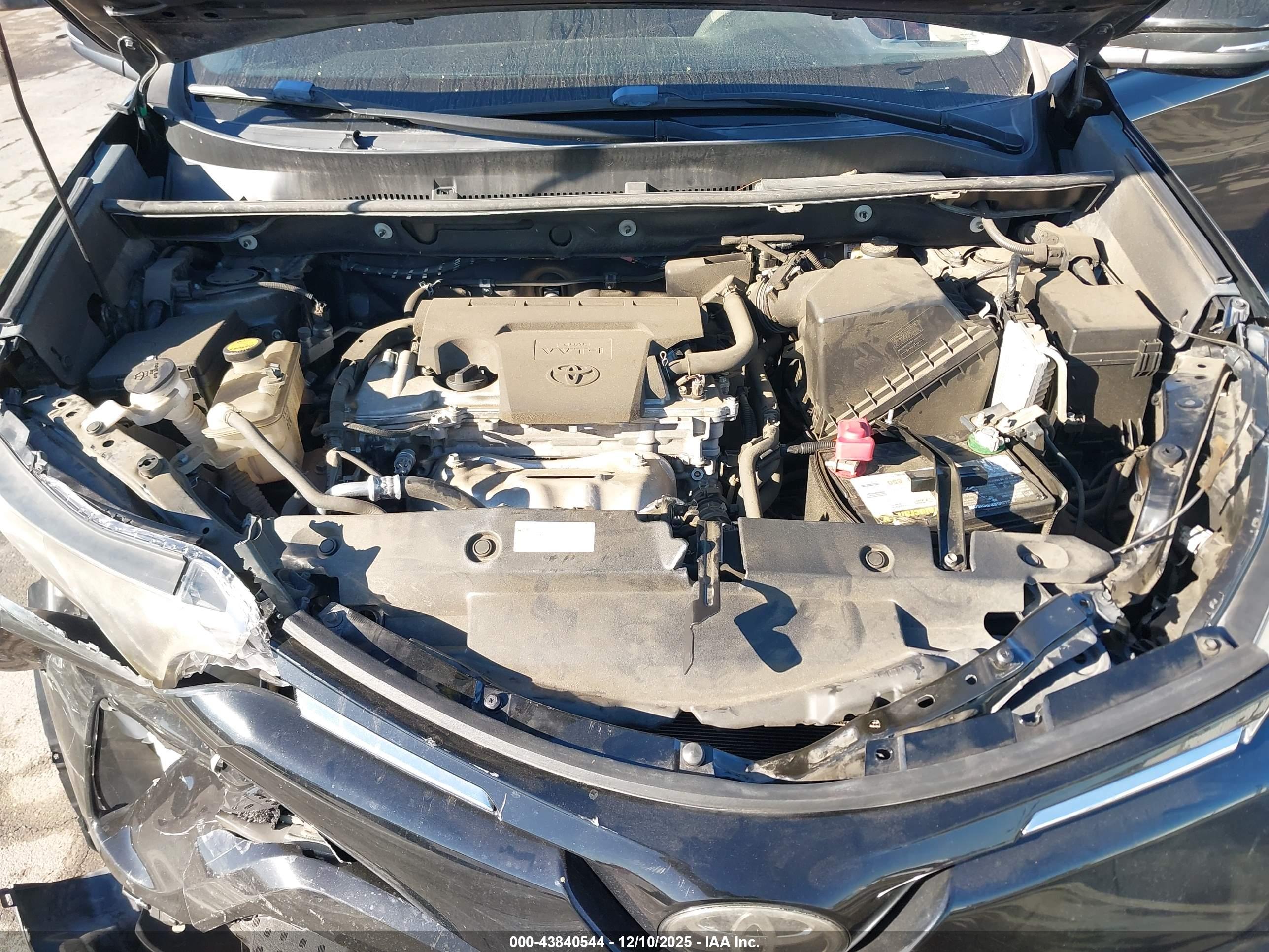 TOYOTA RAV4 image 10