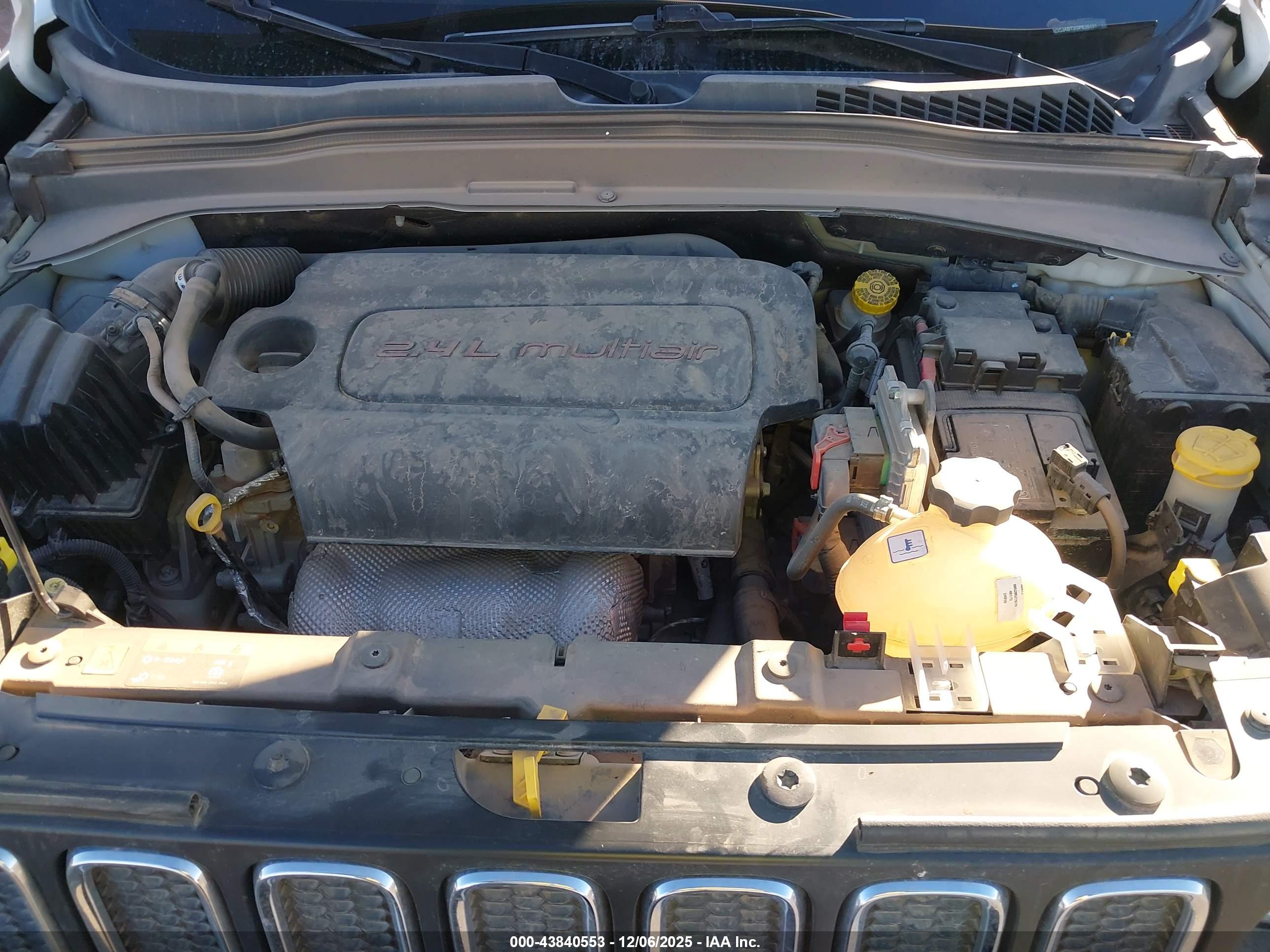 JEEP RENEGADE image 10