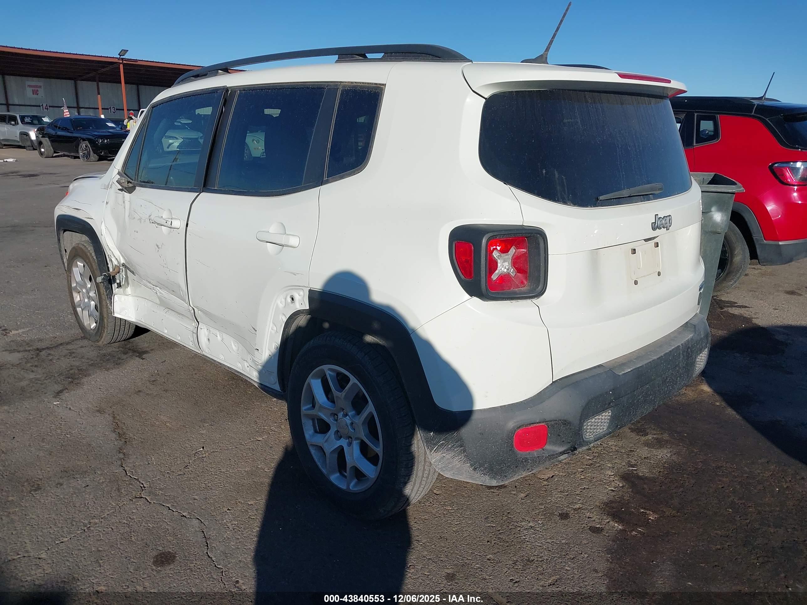 JEEP RENEGADE image 3