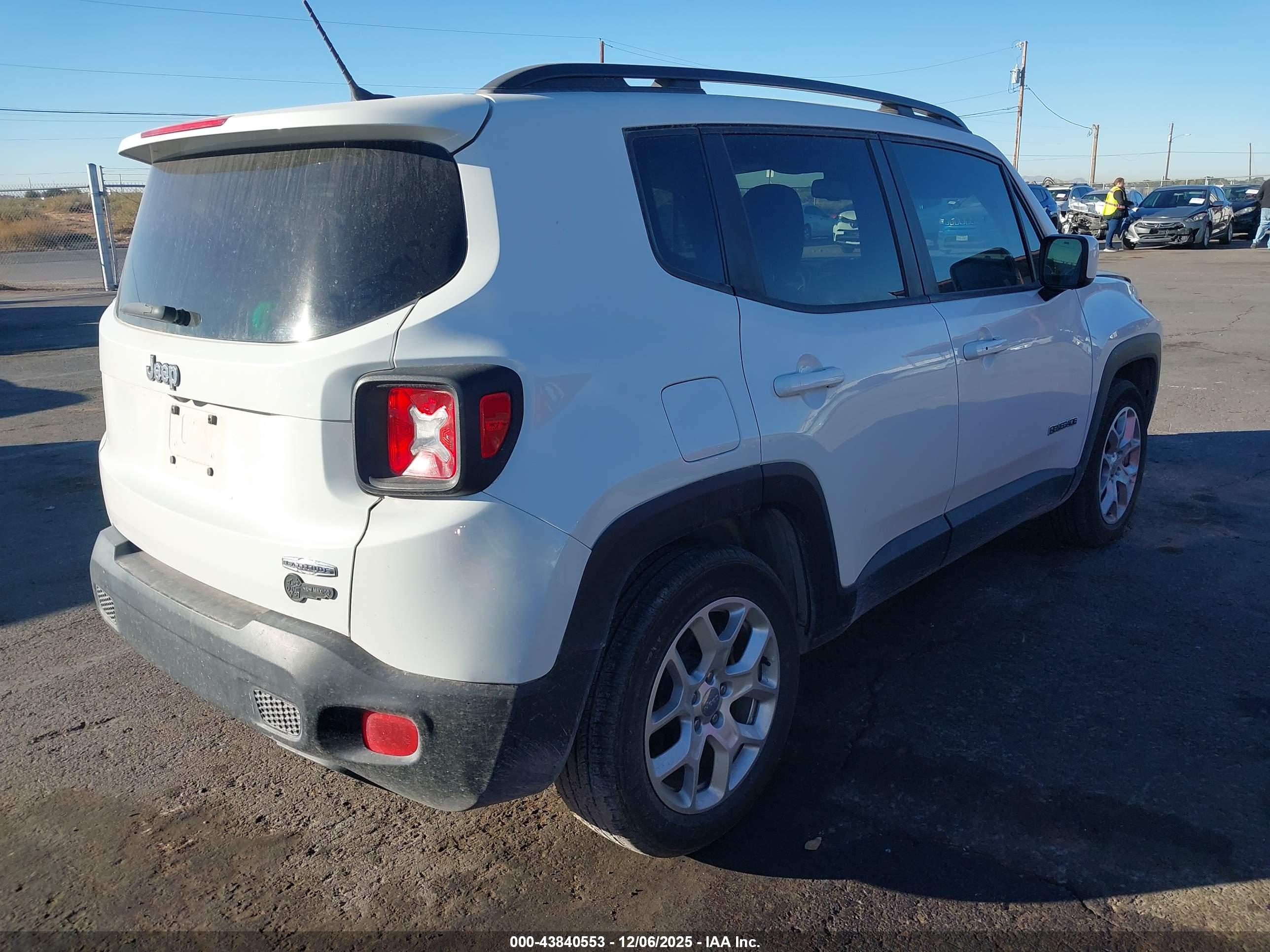 JEEP RENEGADE image 4