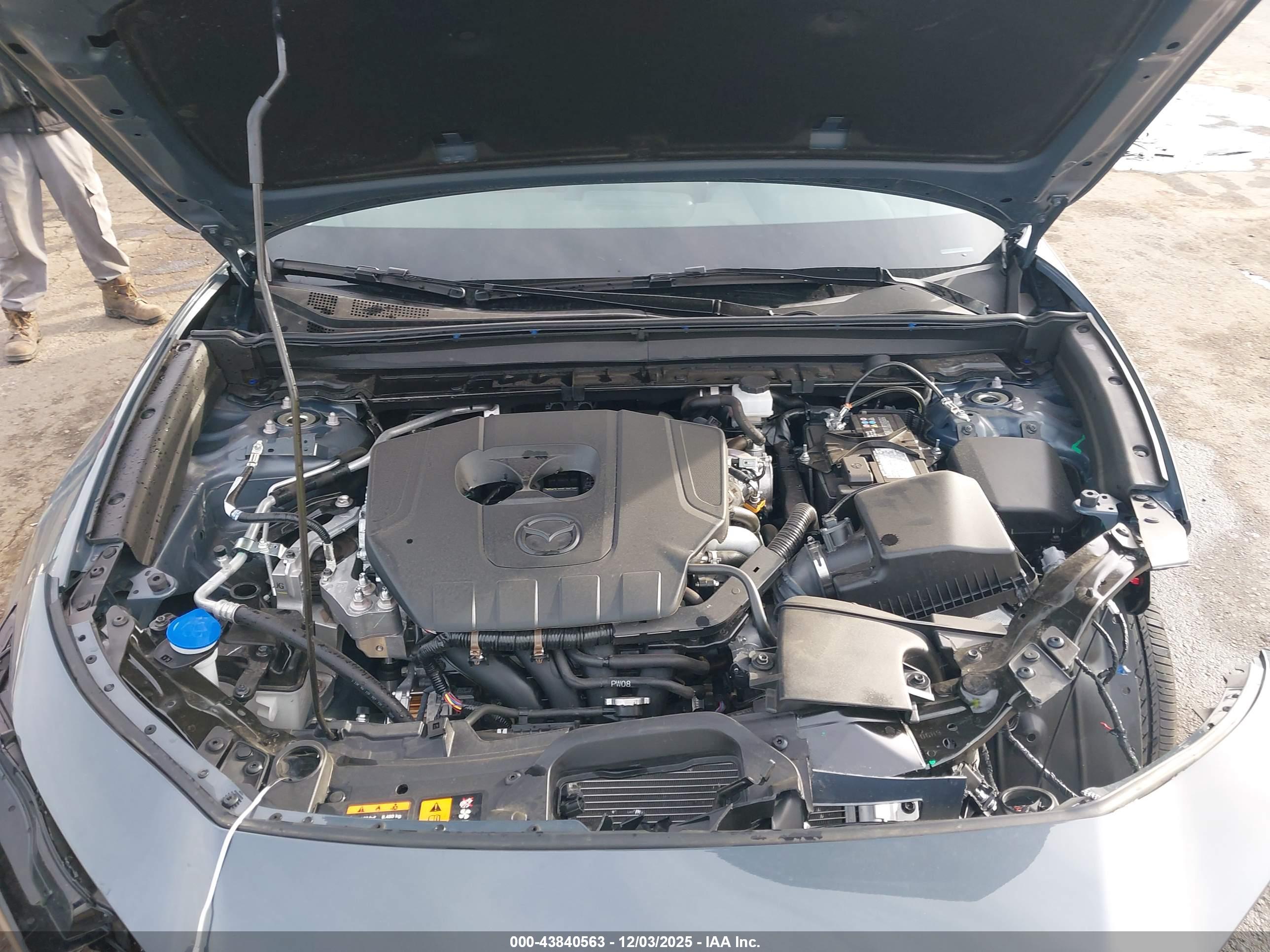 MAZDA CX-30 image 10