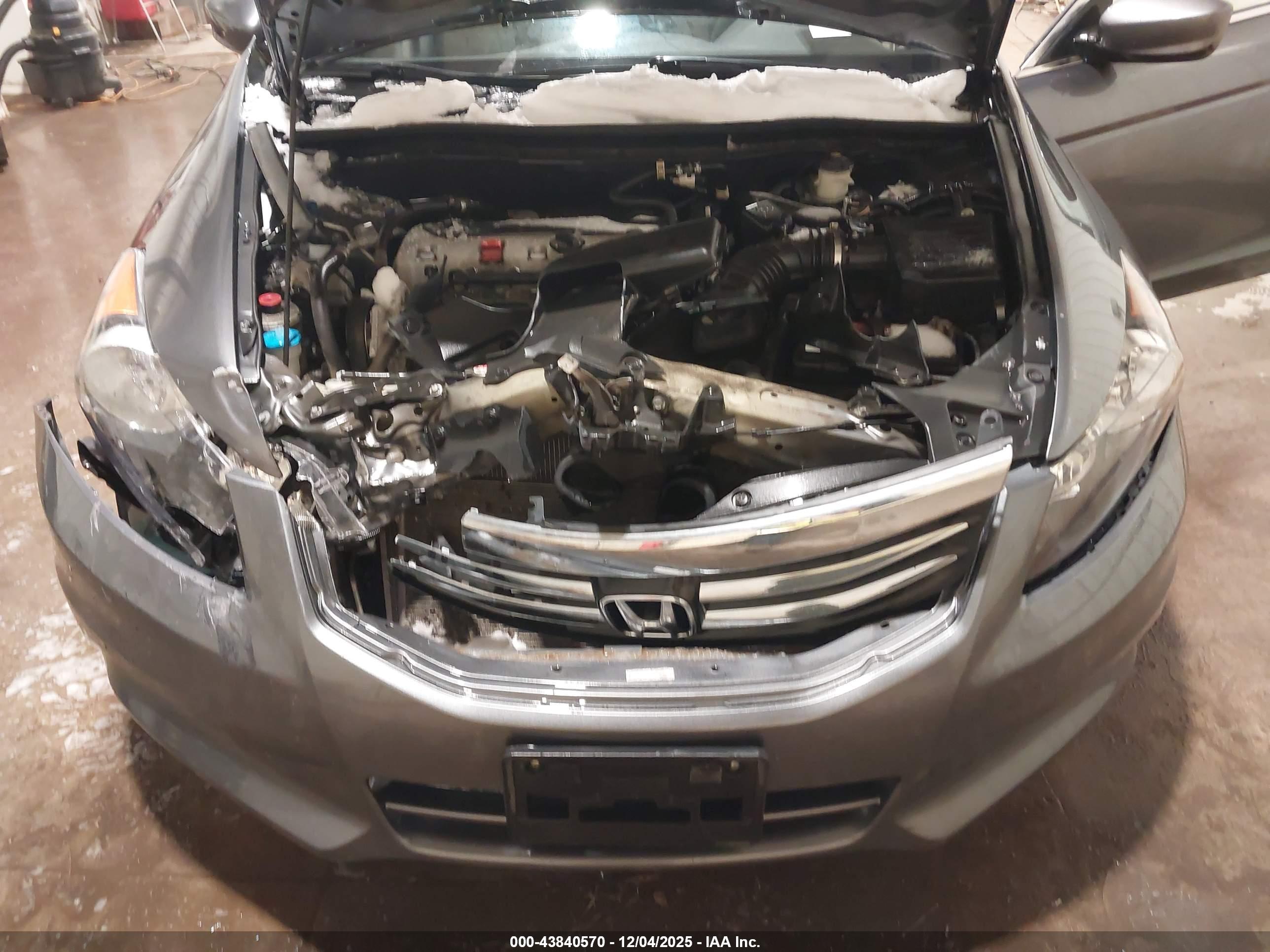 HONDA ACCORD image 10