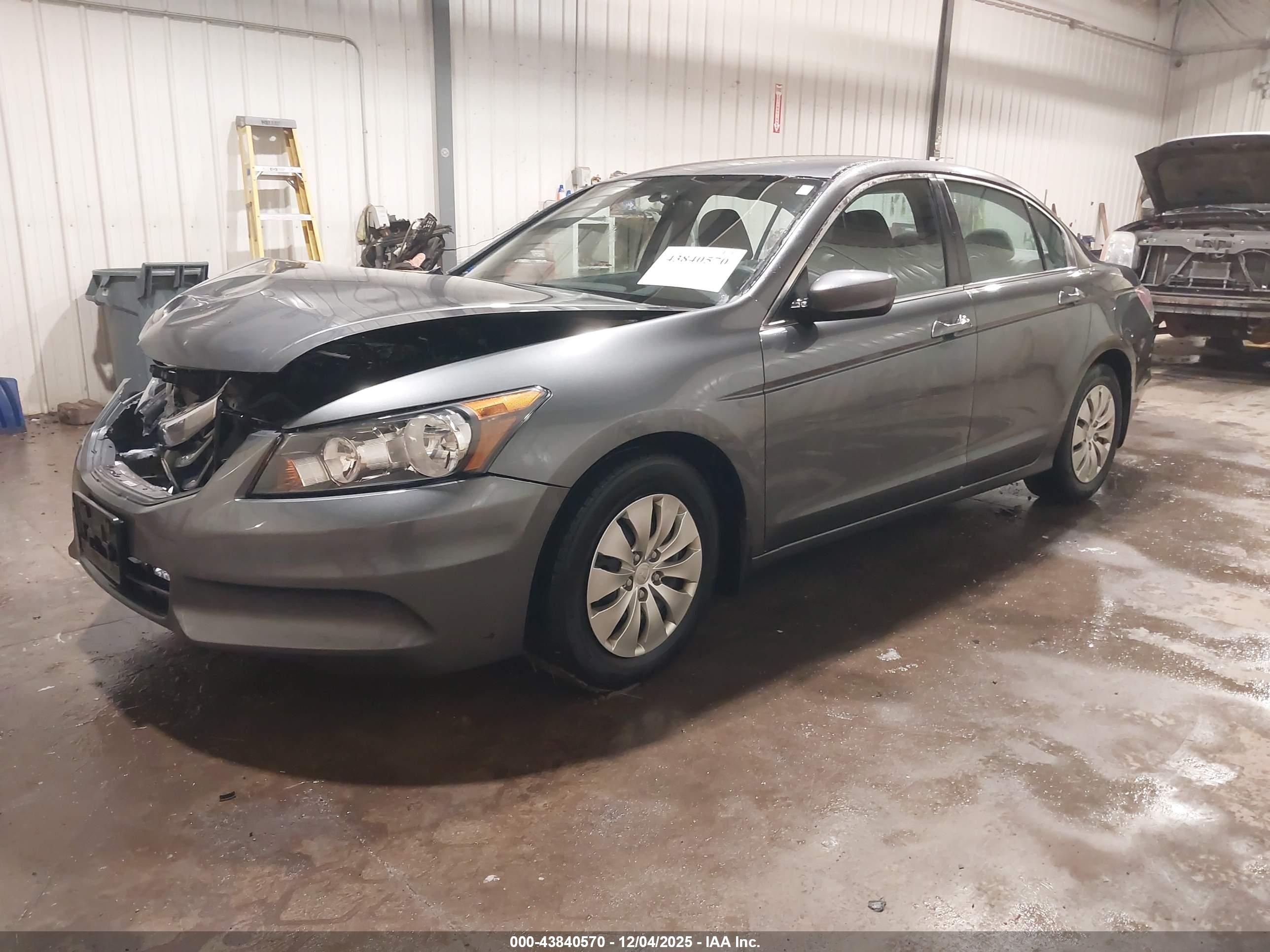 HONDA ACCORD image 2