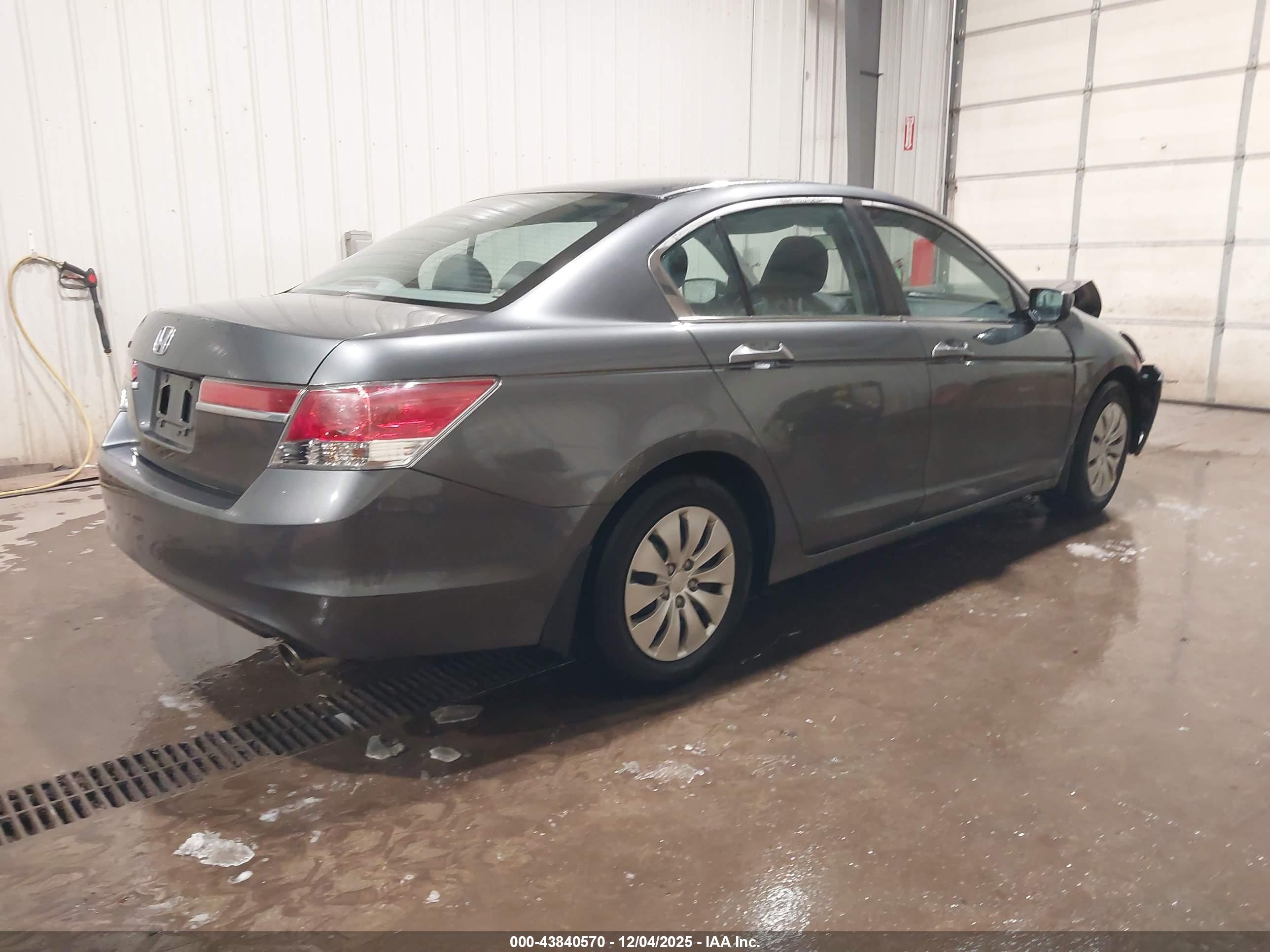 HONDA ACCORD image 4