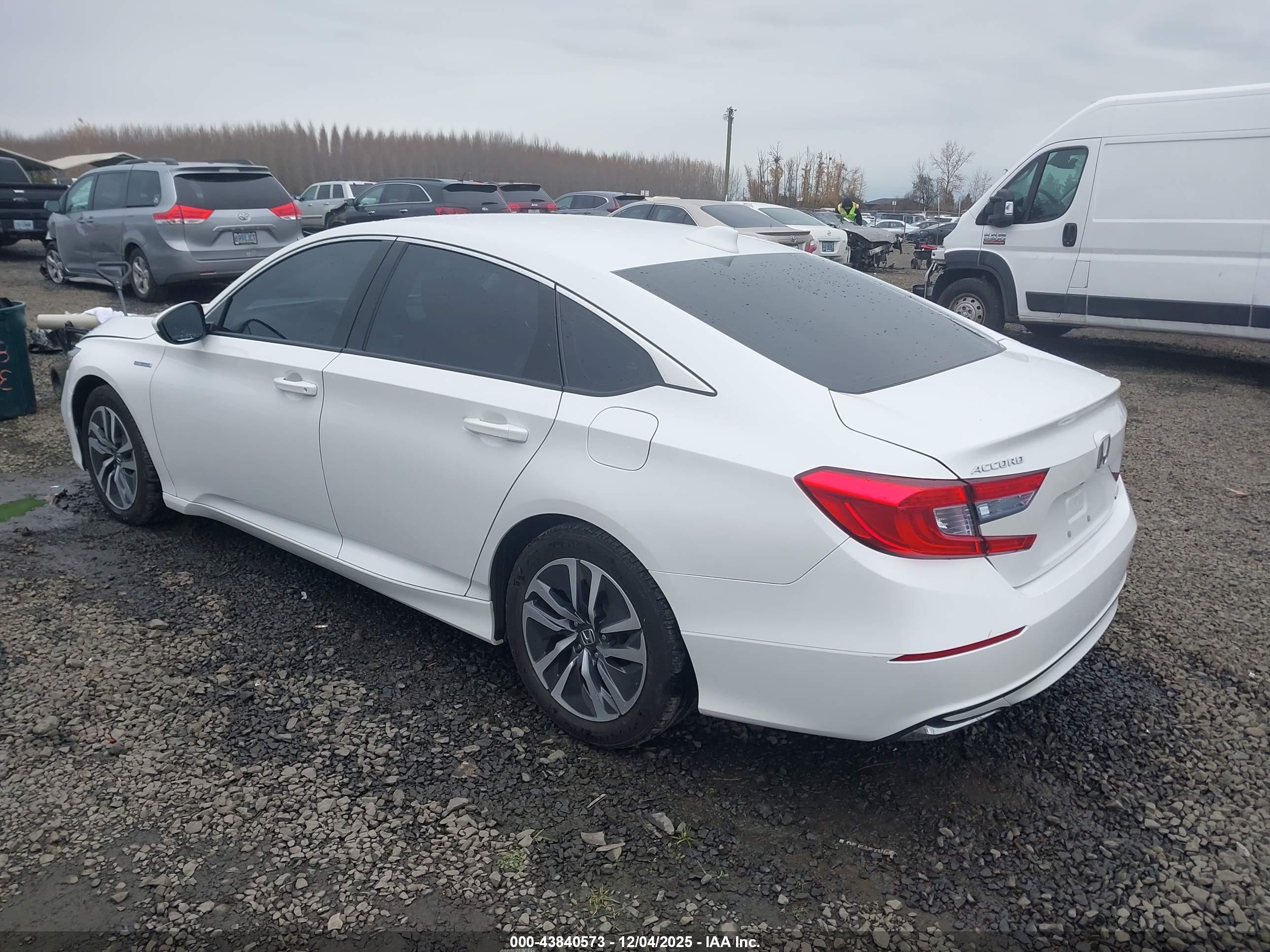HONDA ACCORD image 3