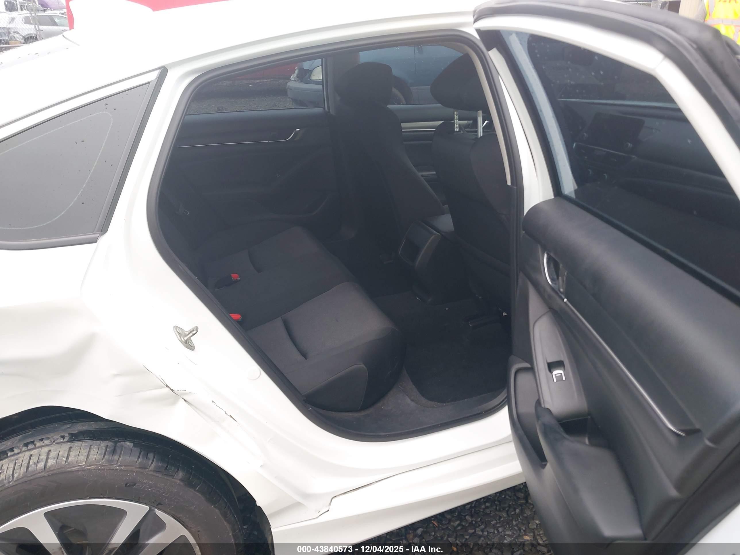 HONDA ACCORD image 8