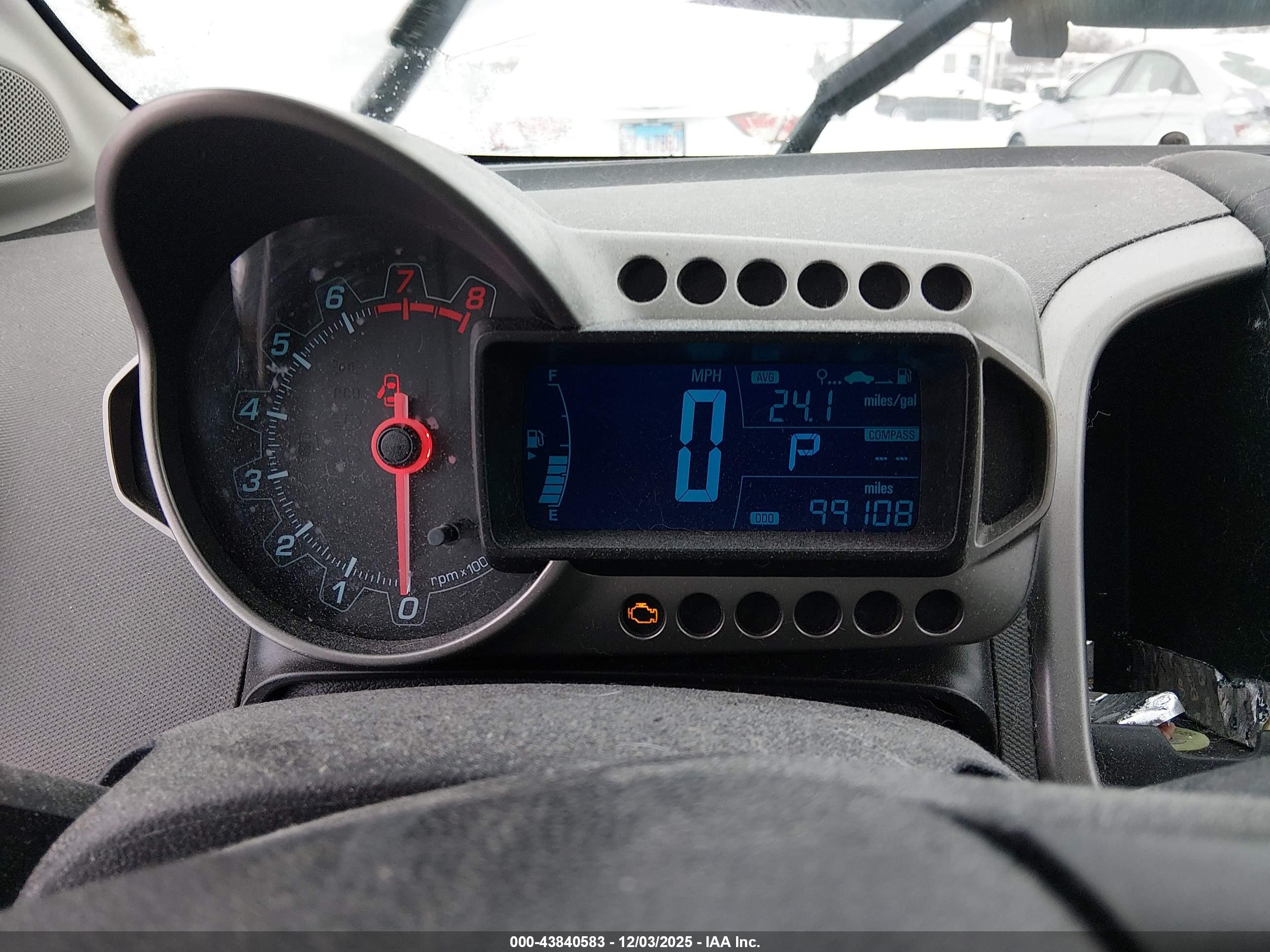 CHEVROLET SONIC image 7
