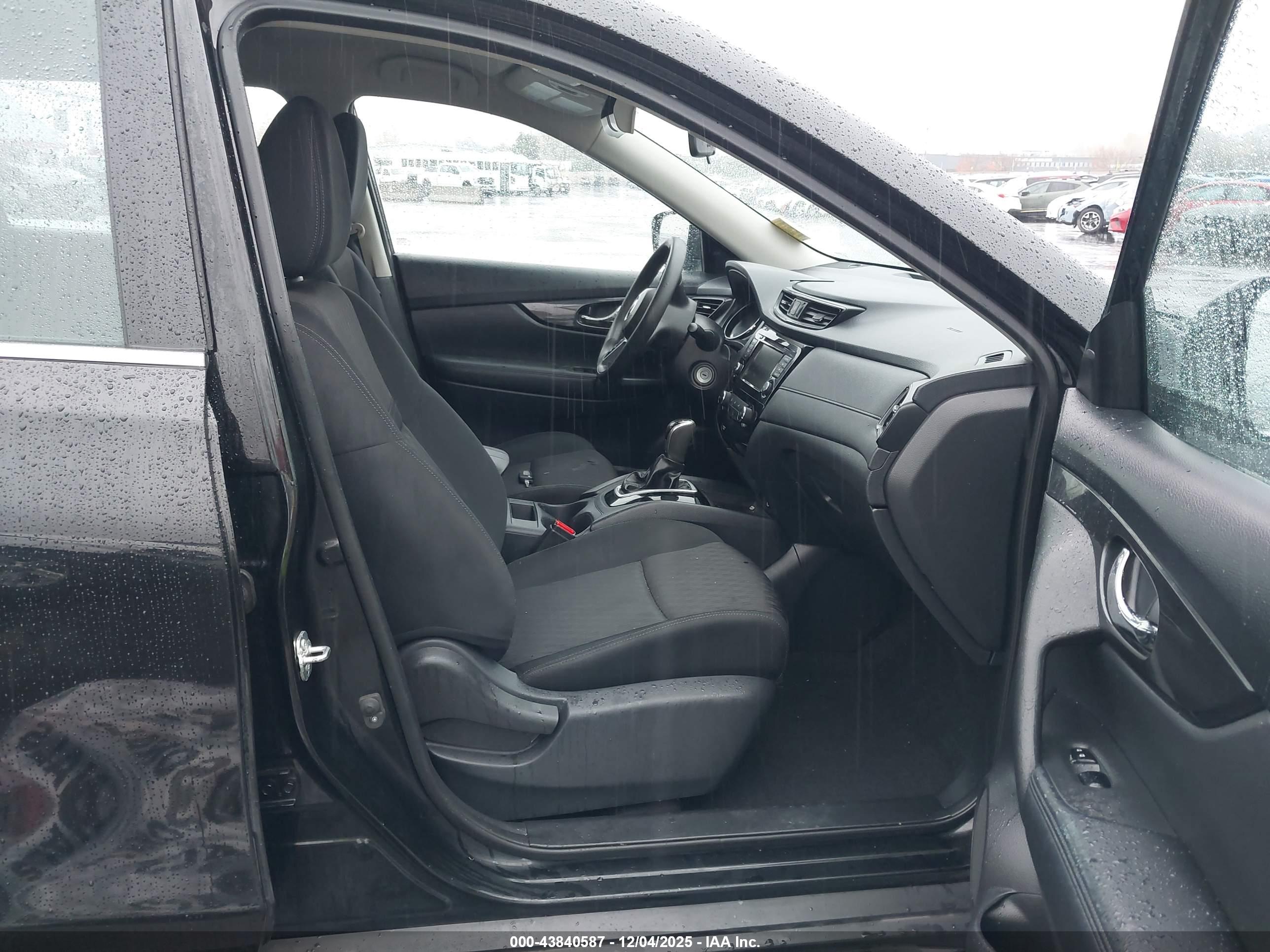 NISSAN ROGUE image 5