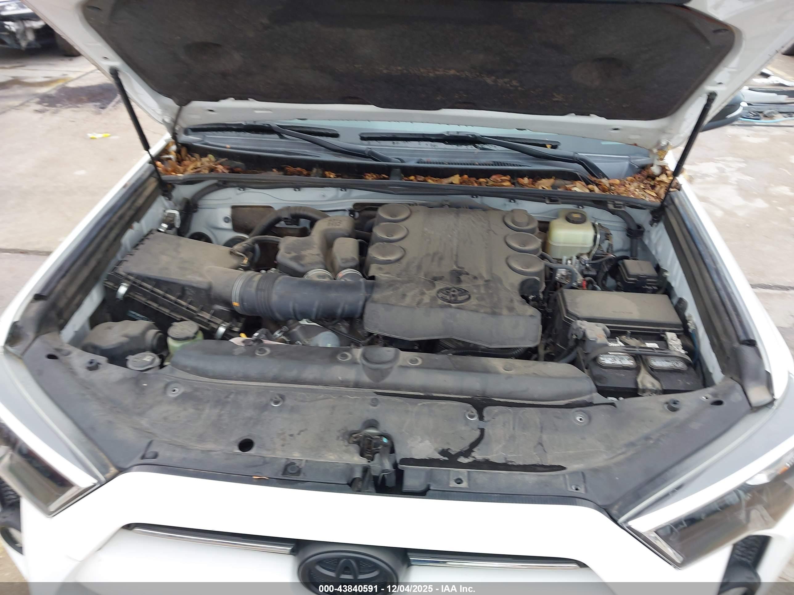 TOYOTA 4RUNNER image 10