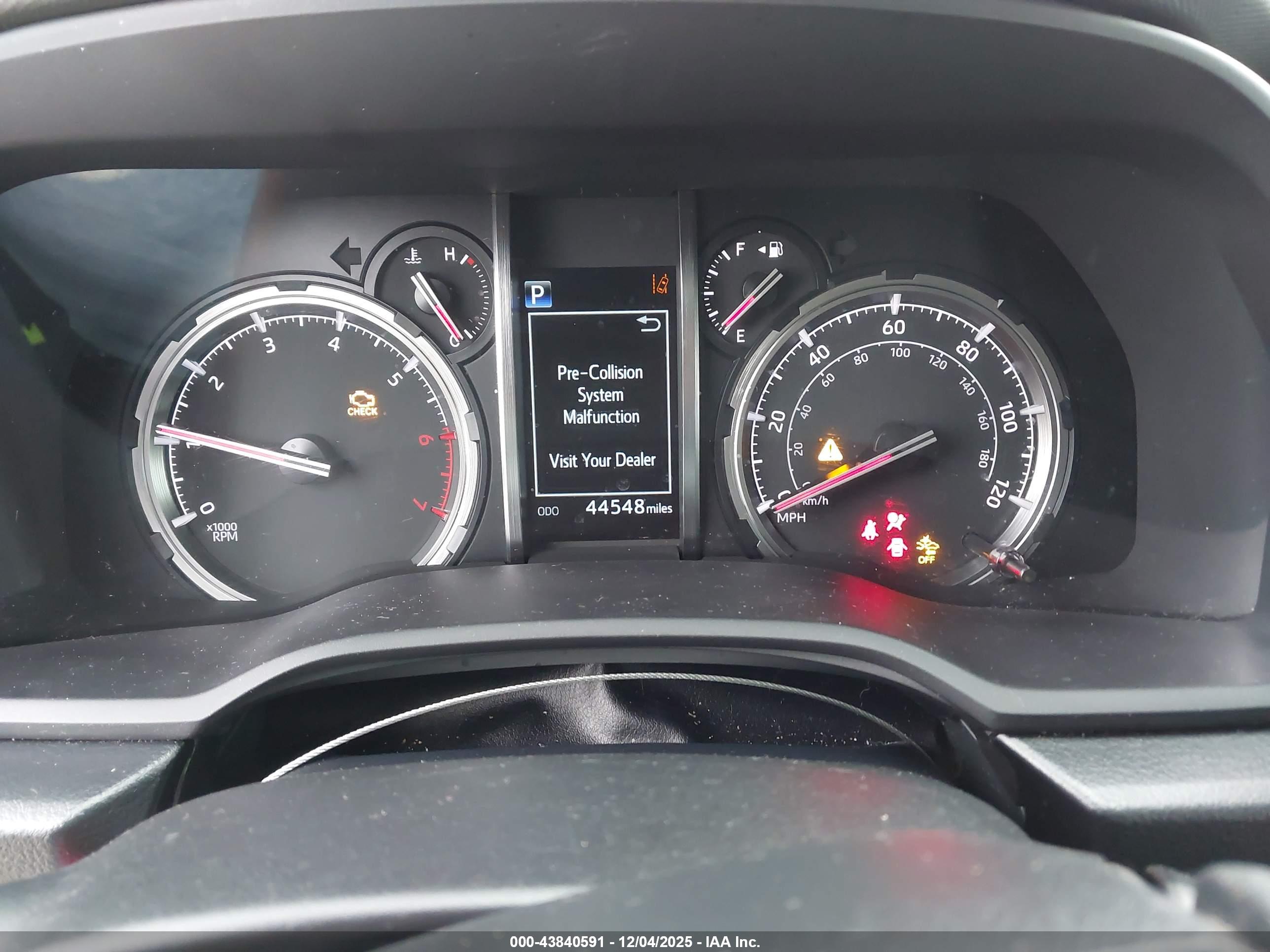 TOYOTA 4RUNNER image 7