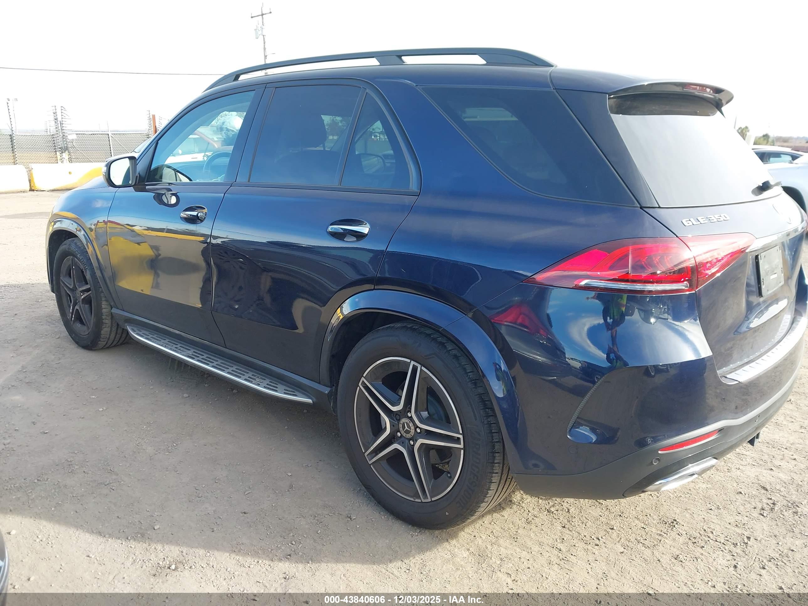 MERCEDES-BENZ GLE image 3