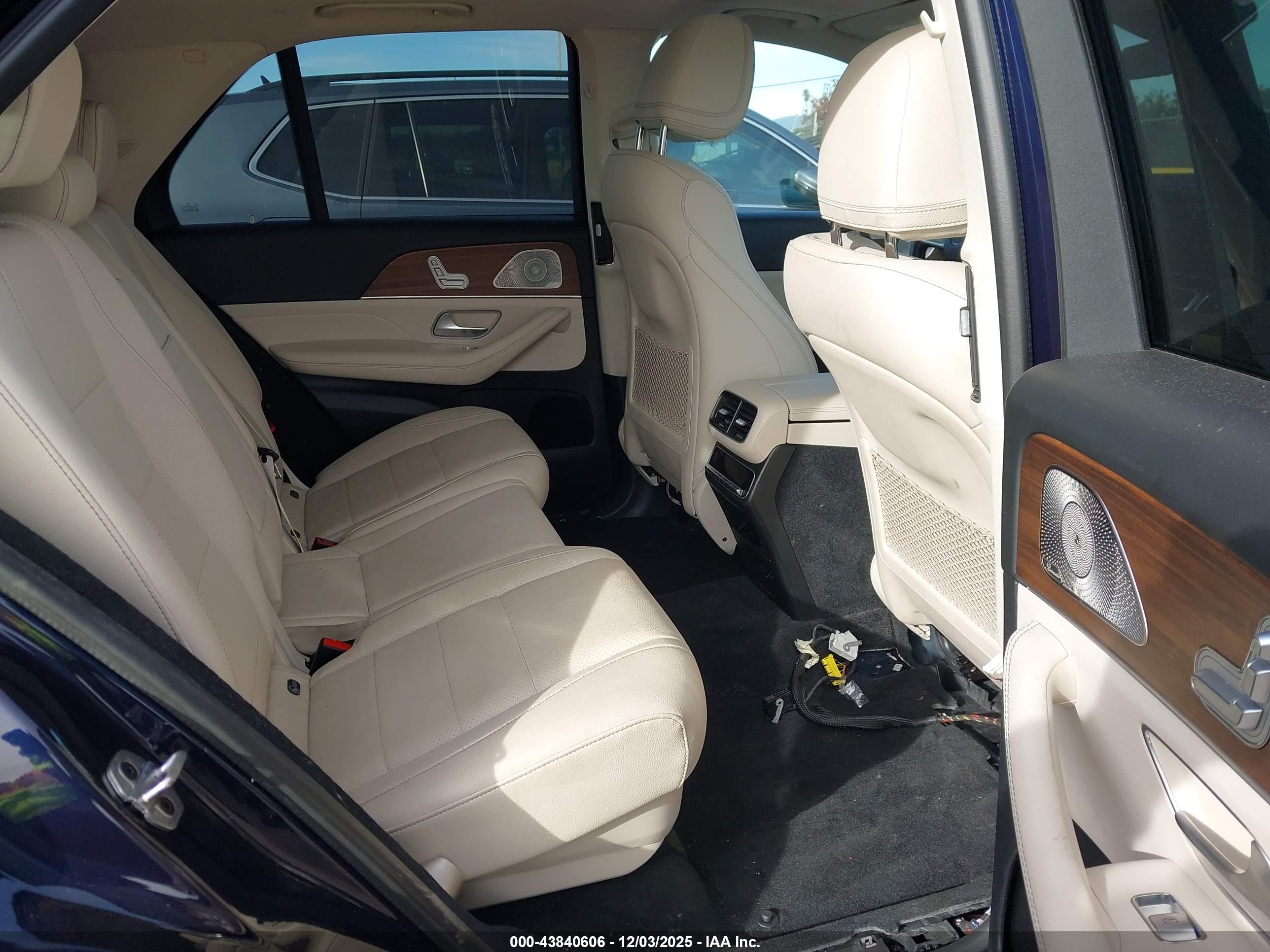 MERCEDES-BENZ GLE image 8