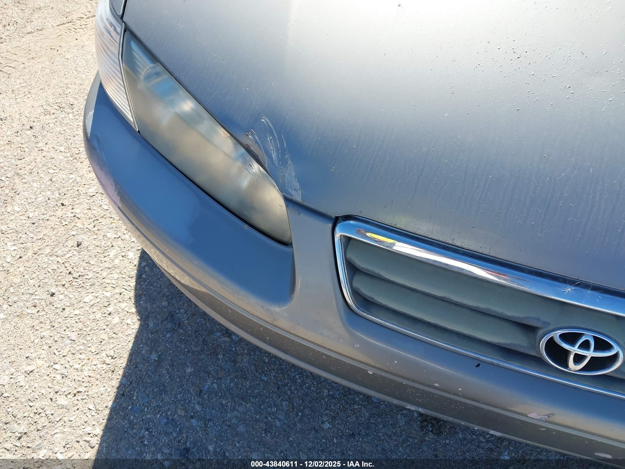 TOYOTA CAMRY image 6