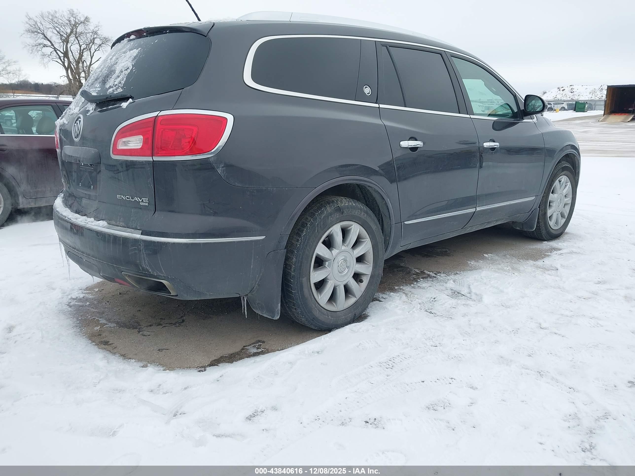 BUICK ENCLAVE image 4