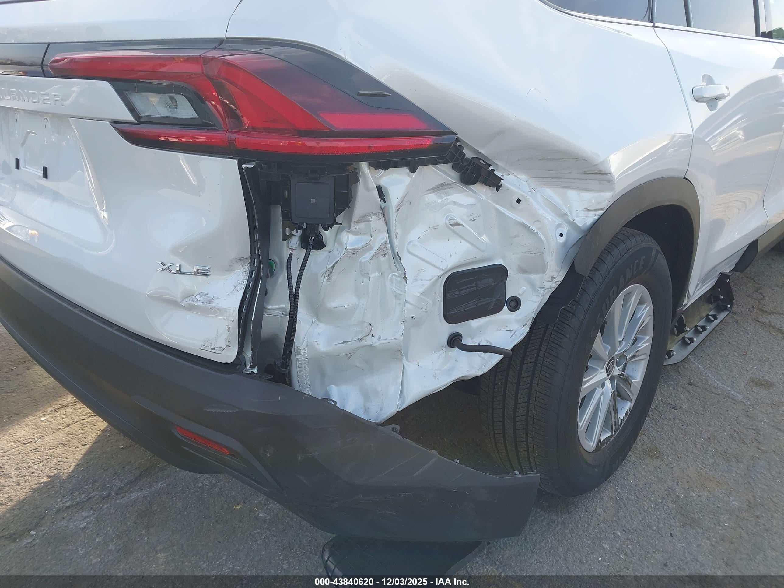 TOYOTA GRAND image 6
