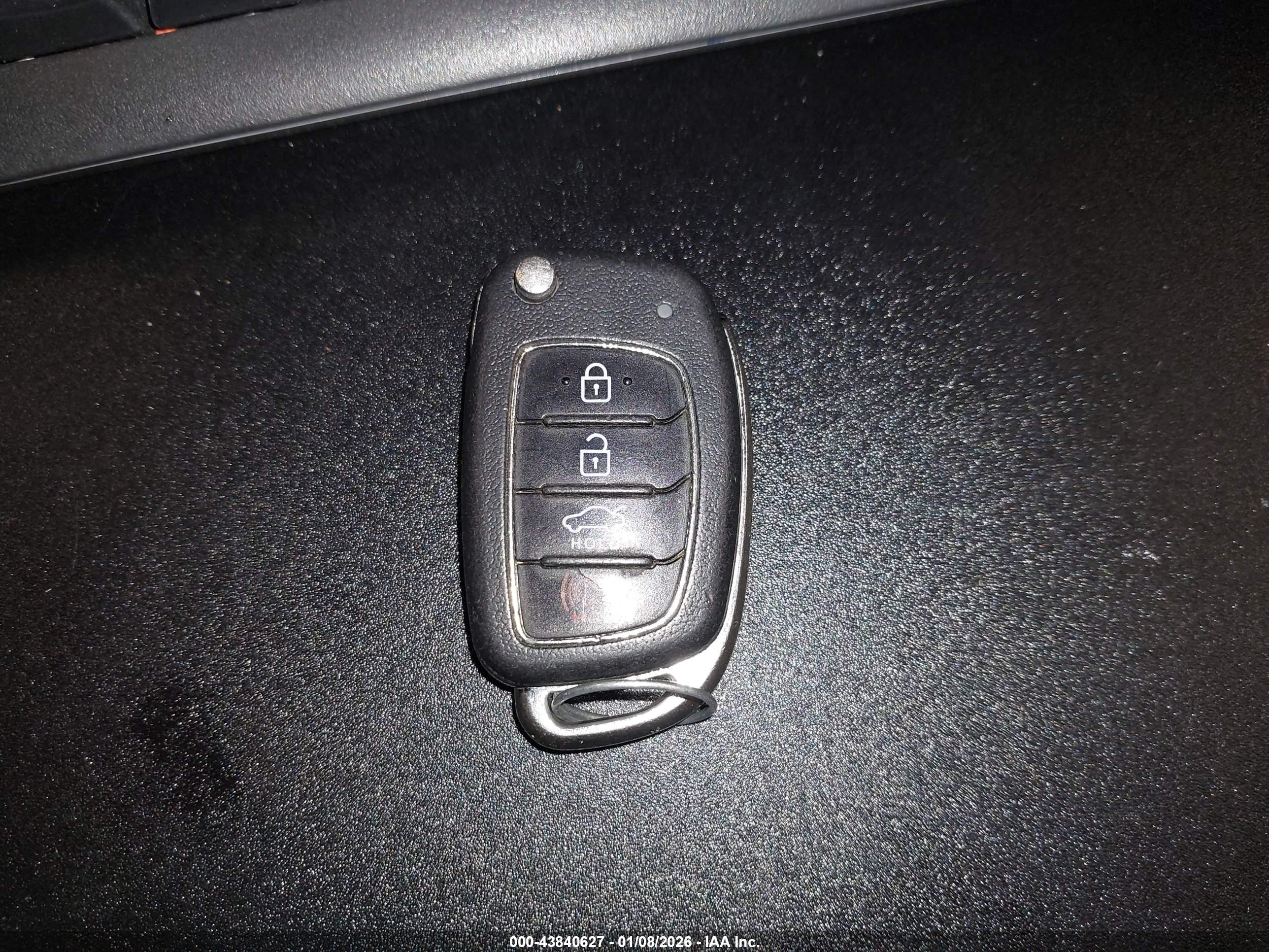 HYUNDAI SONATA image 11