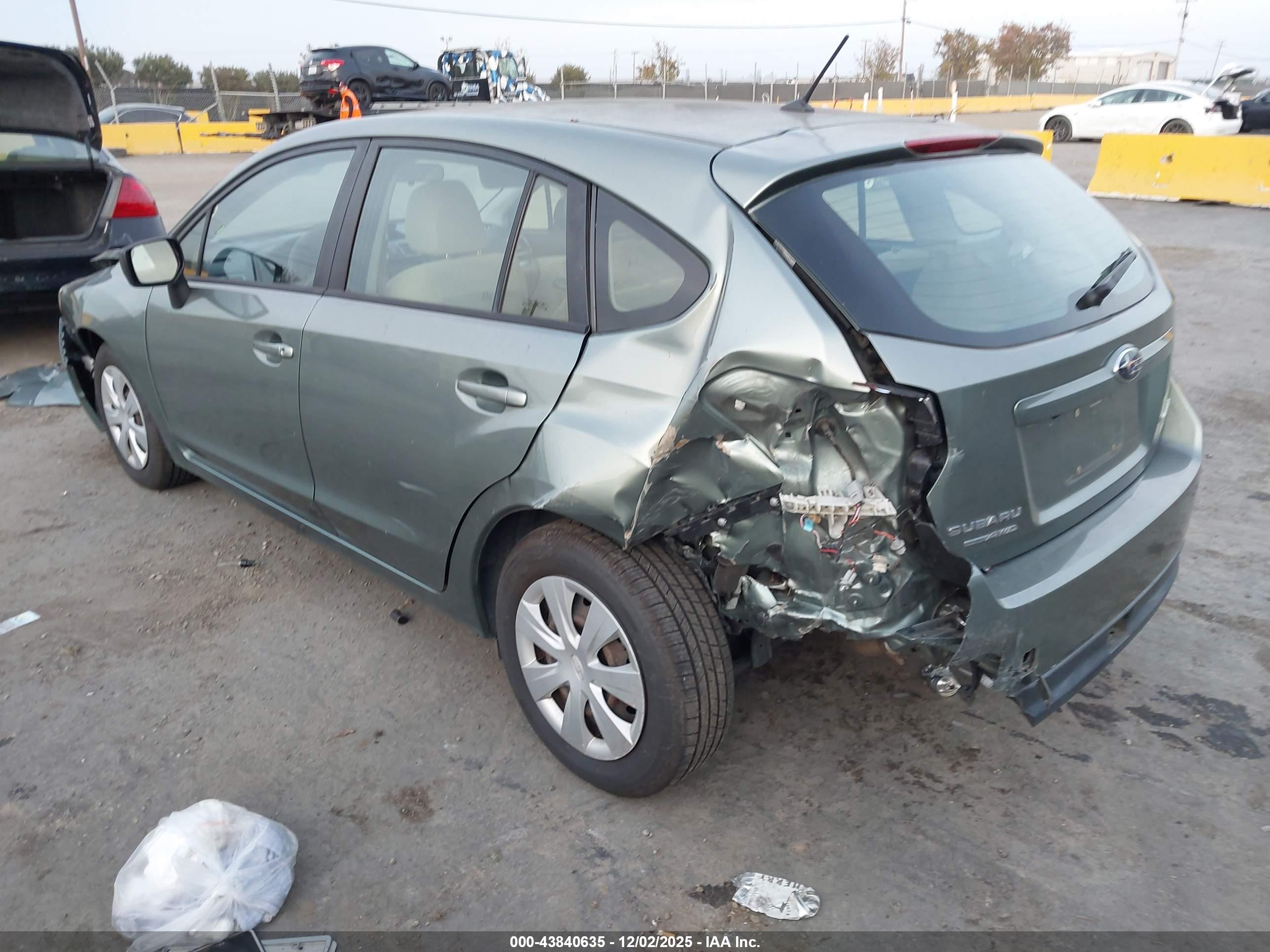 SUBARU IMPREZA image 3