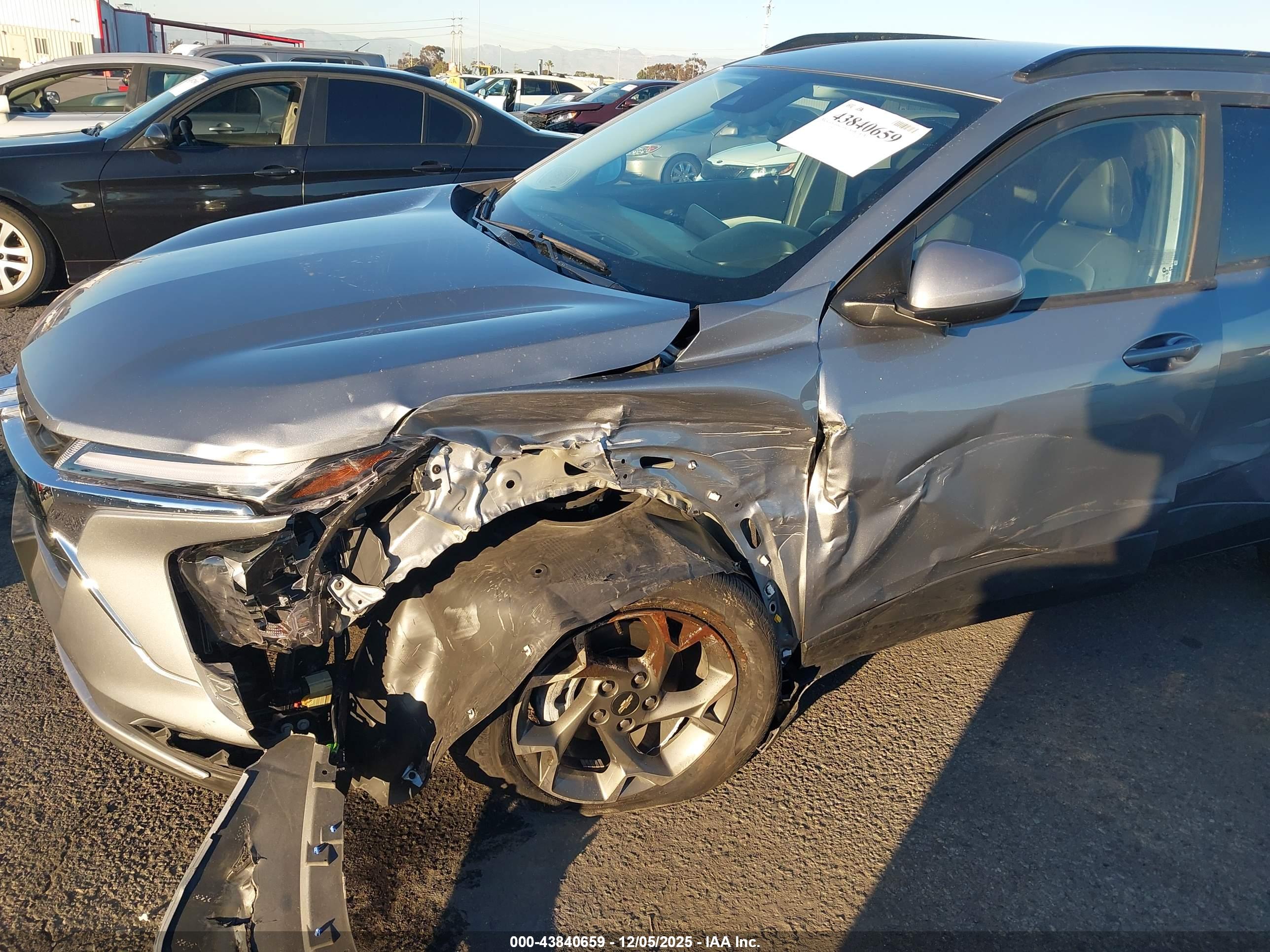 CHEVROLET TRAX image 6