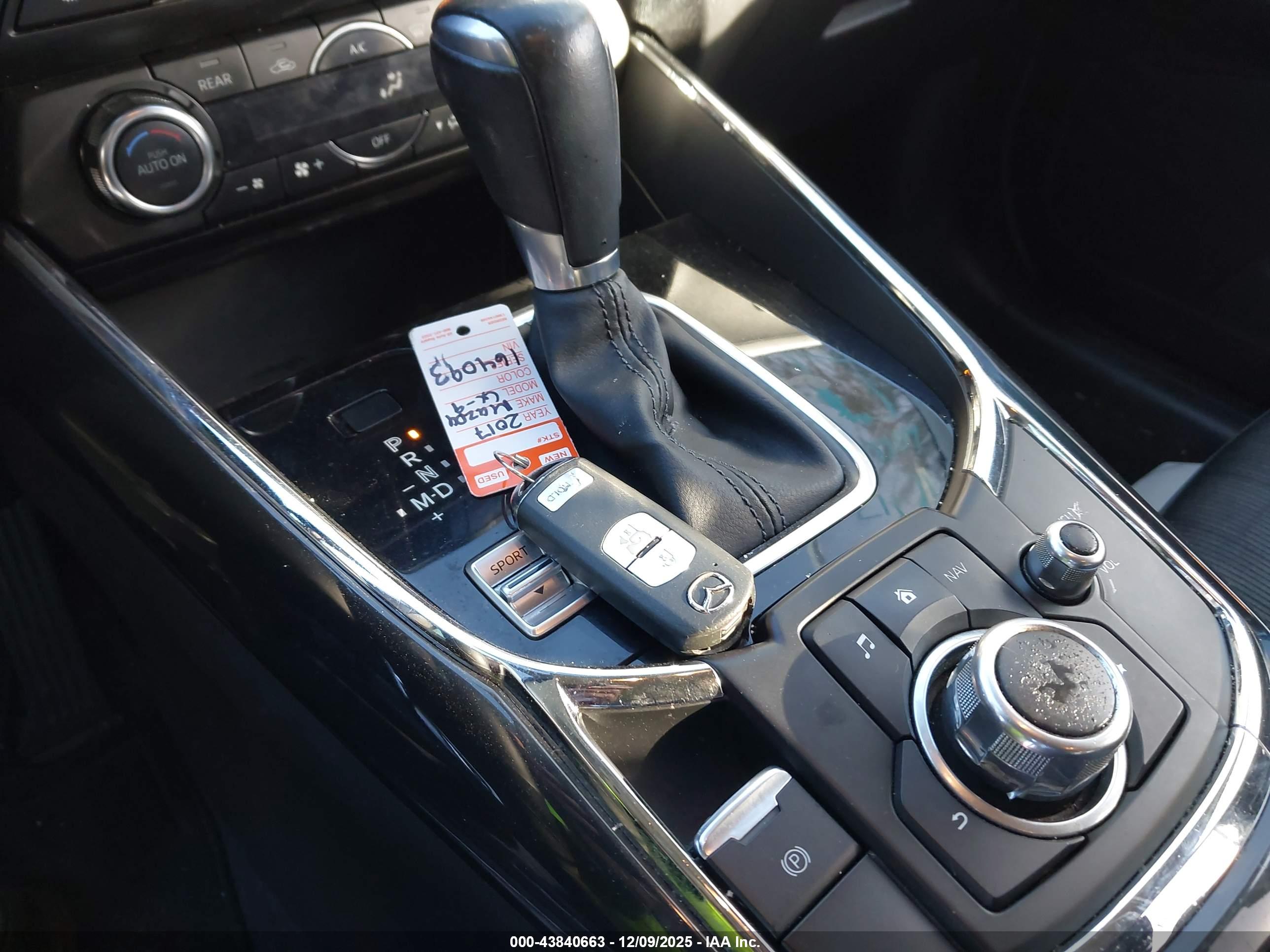 MAZDA CX-9 image 11