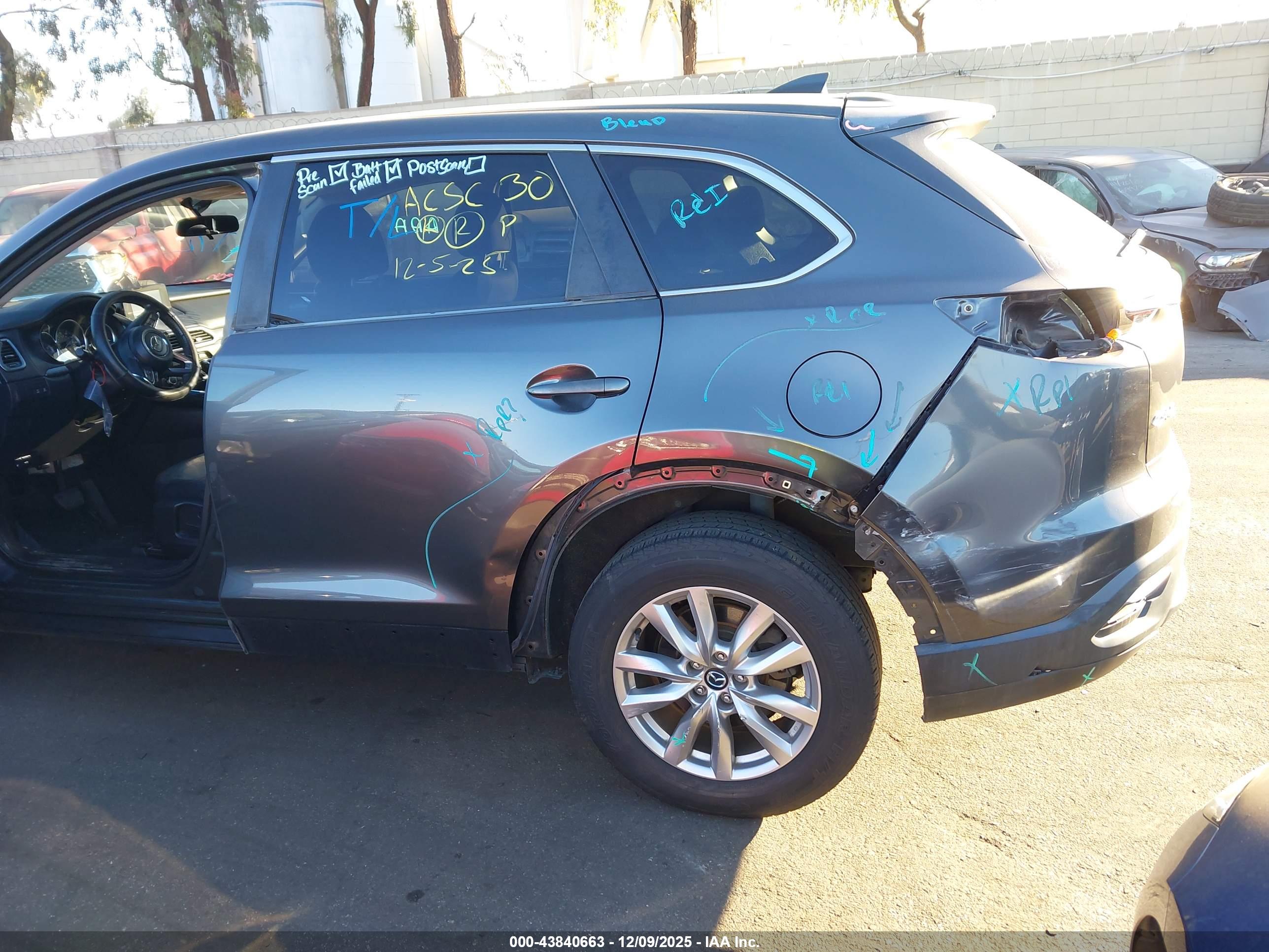 MAZDA CX-9 image 6