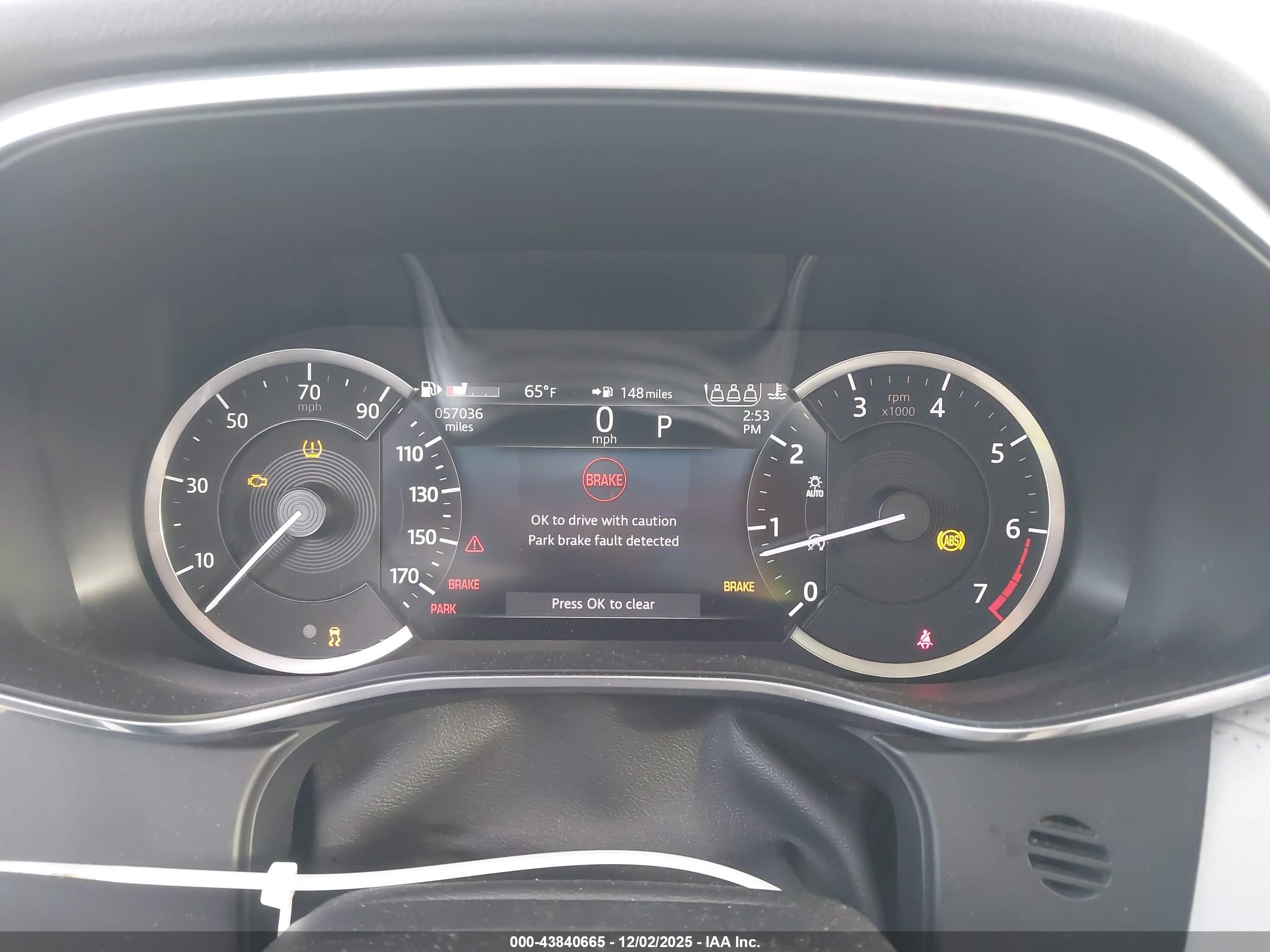 JAGUAR F-PACE image 7
