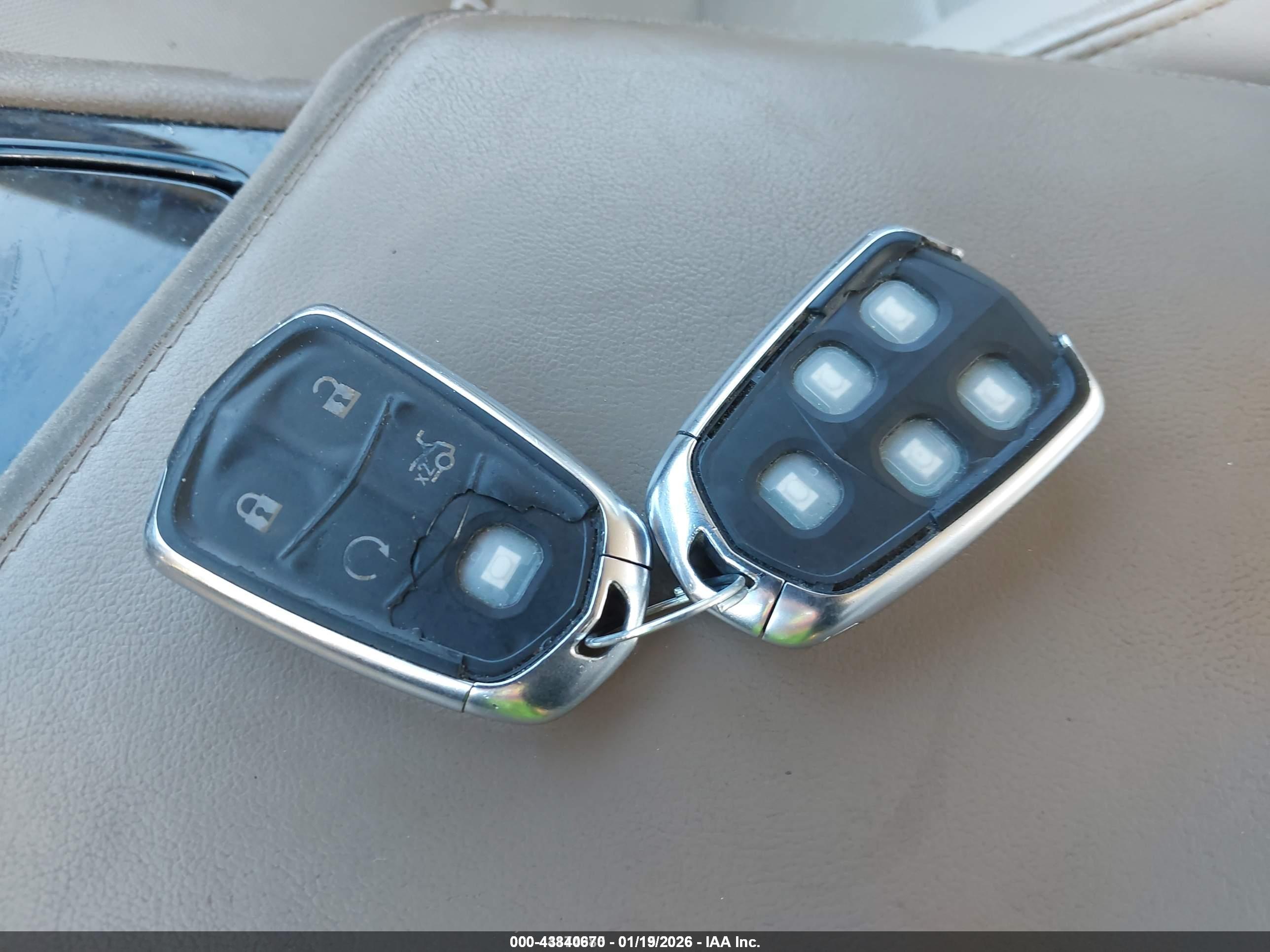 CADILLAC CTS image 11