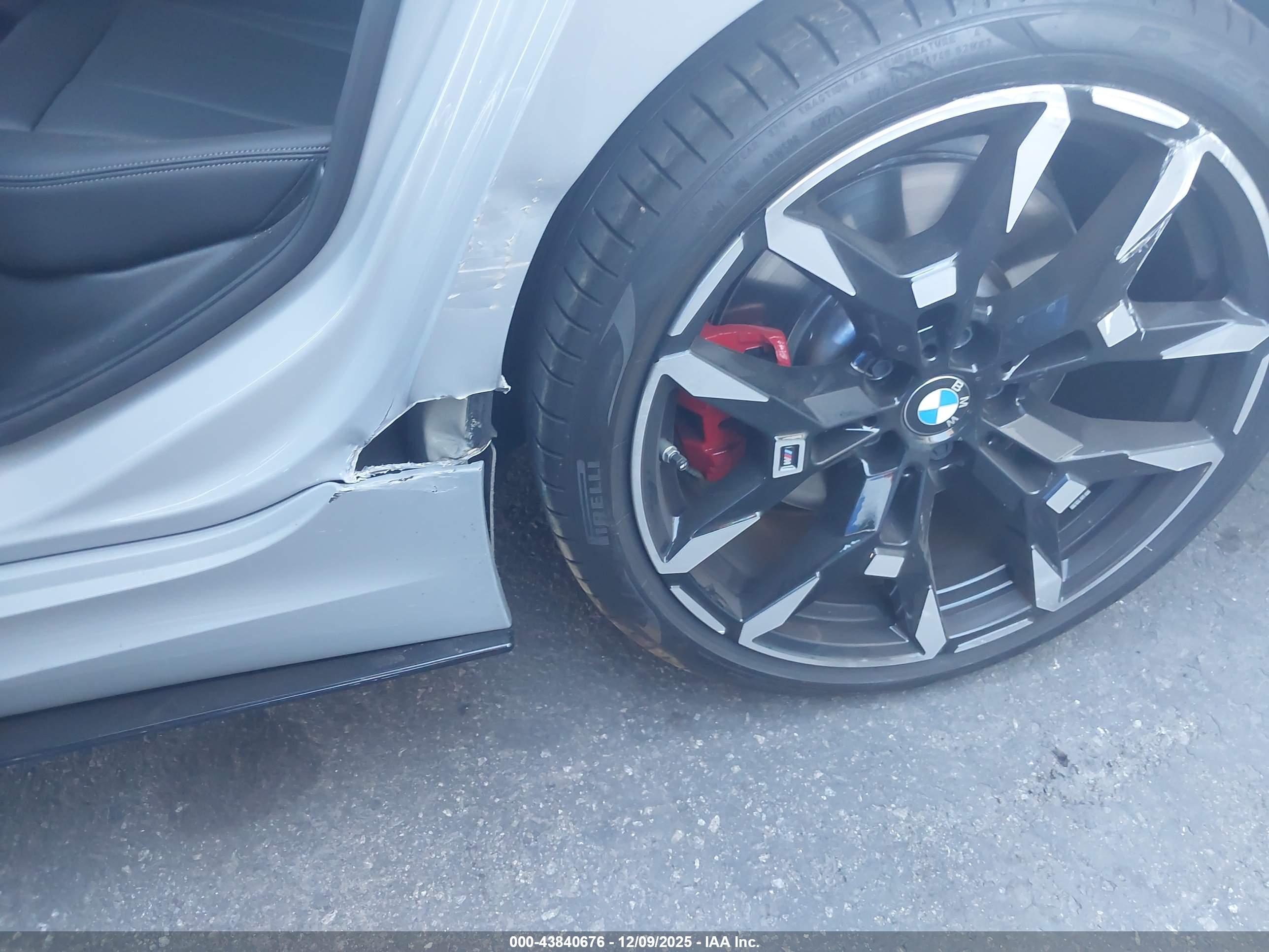 BMW M340I image 6