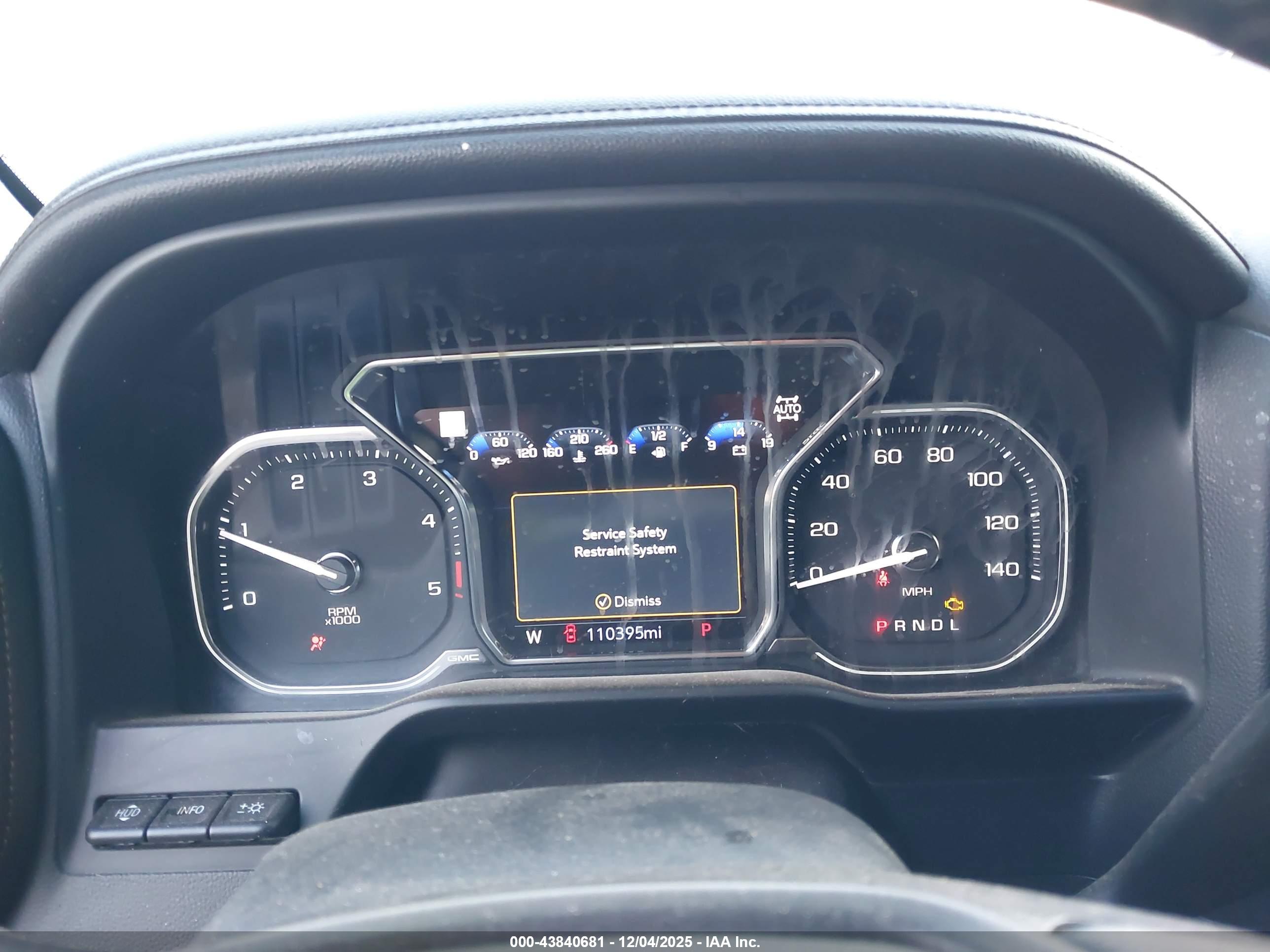 GMC SIERRA image 7