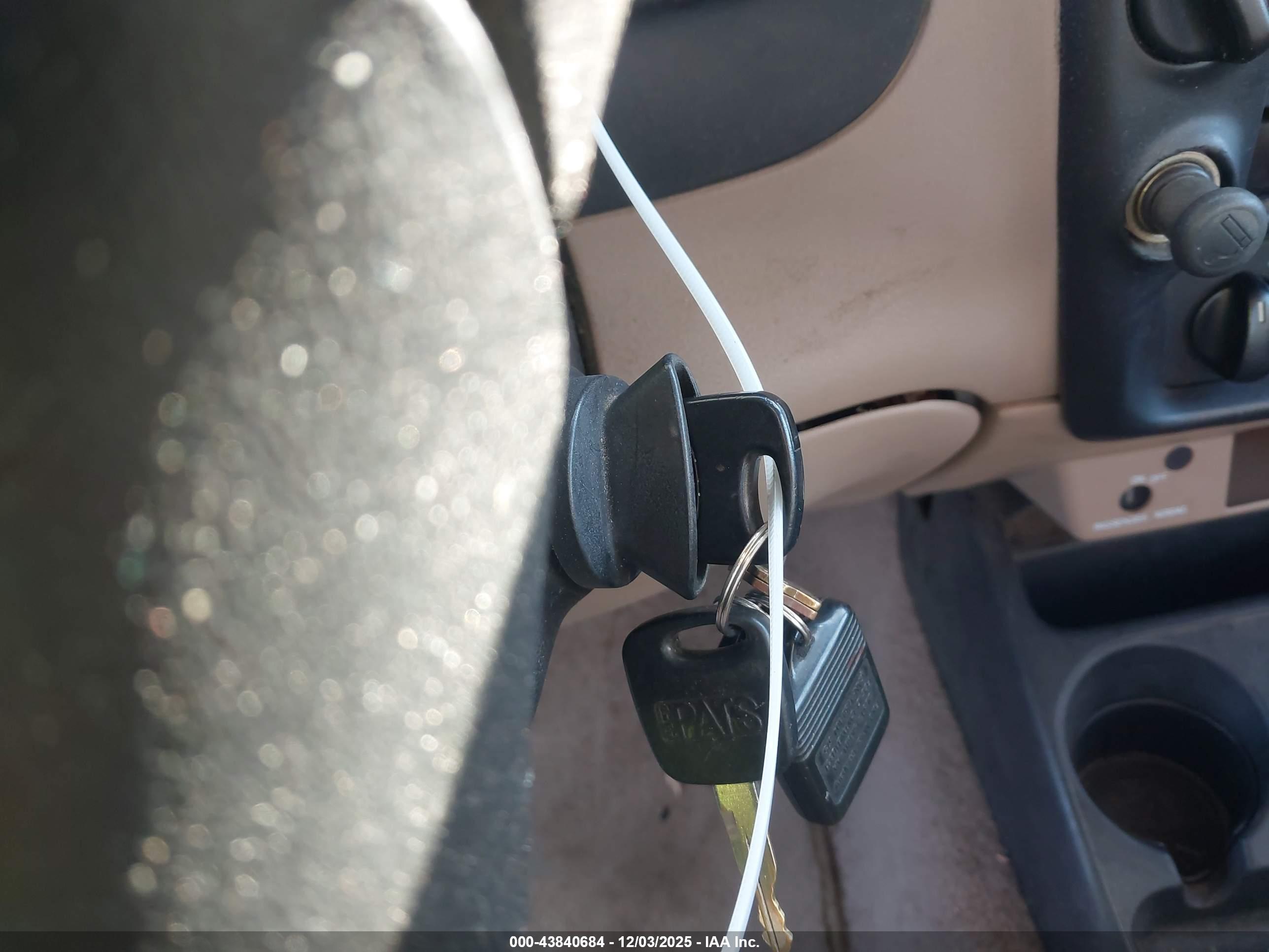 FORD RANGER image 11