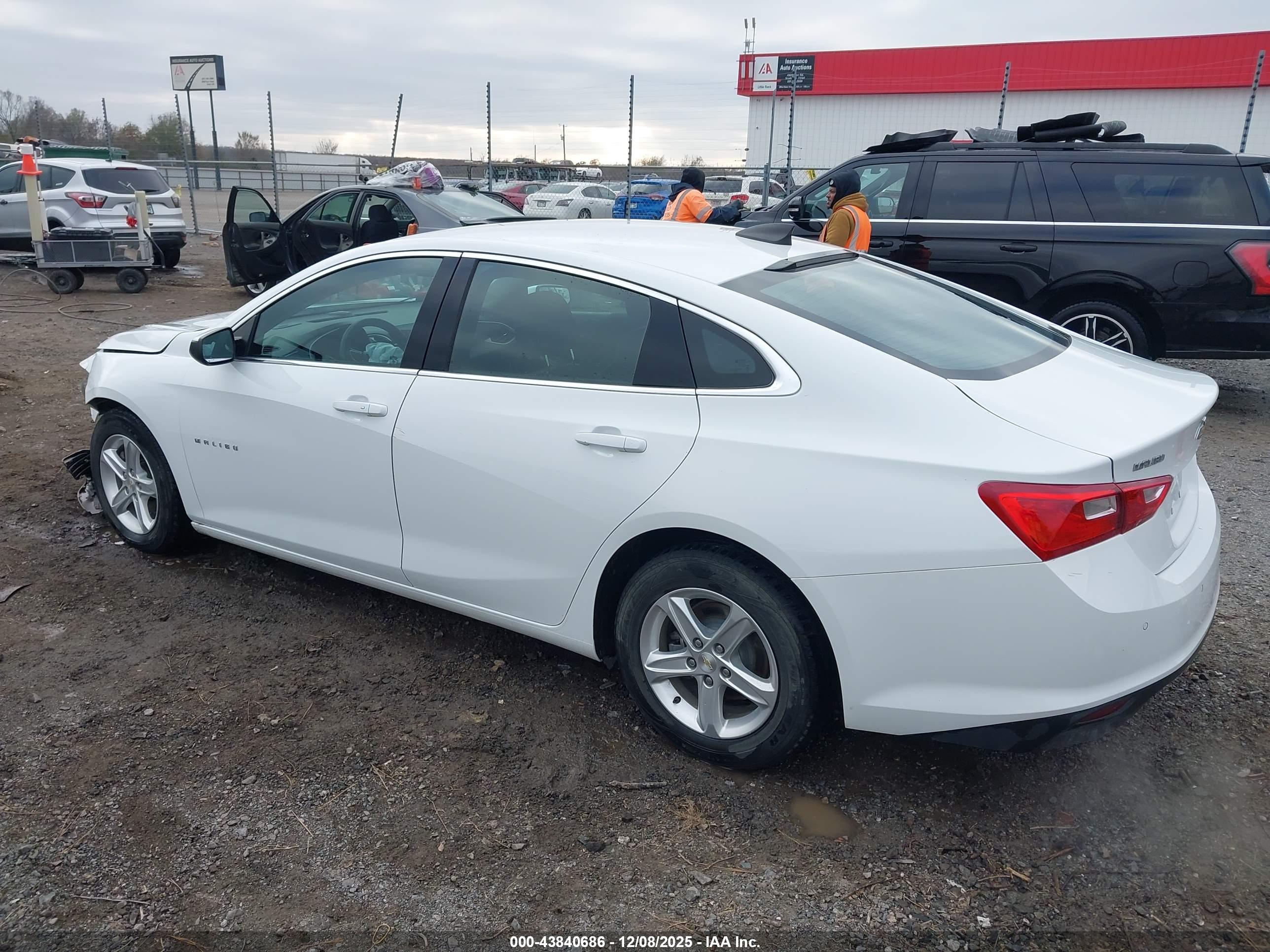CHEVROLET MALIBU image 3
