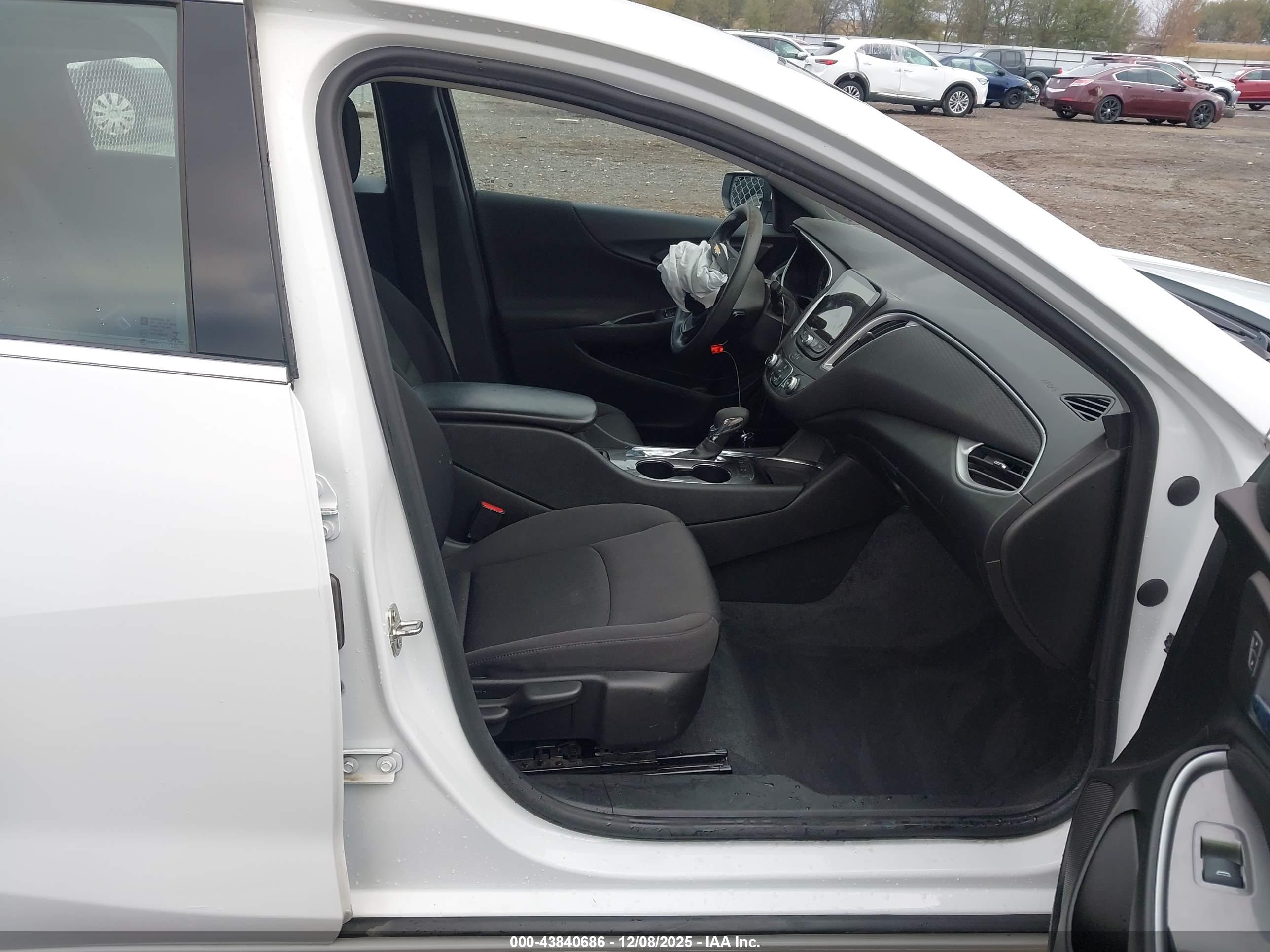 CHEVROLET MALIBU image 5