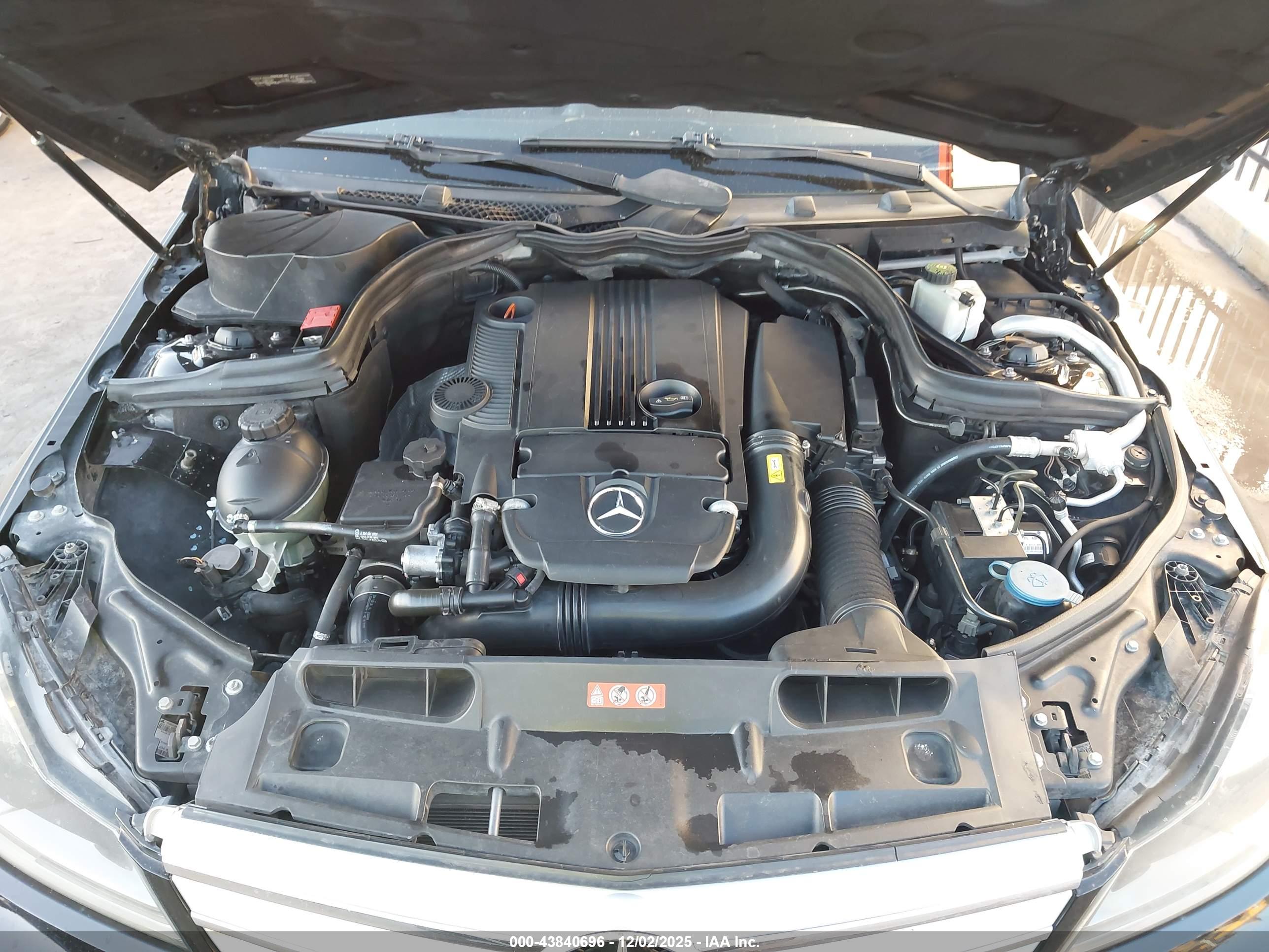 MERCEDES-BENZ C image 10