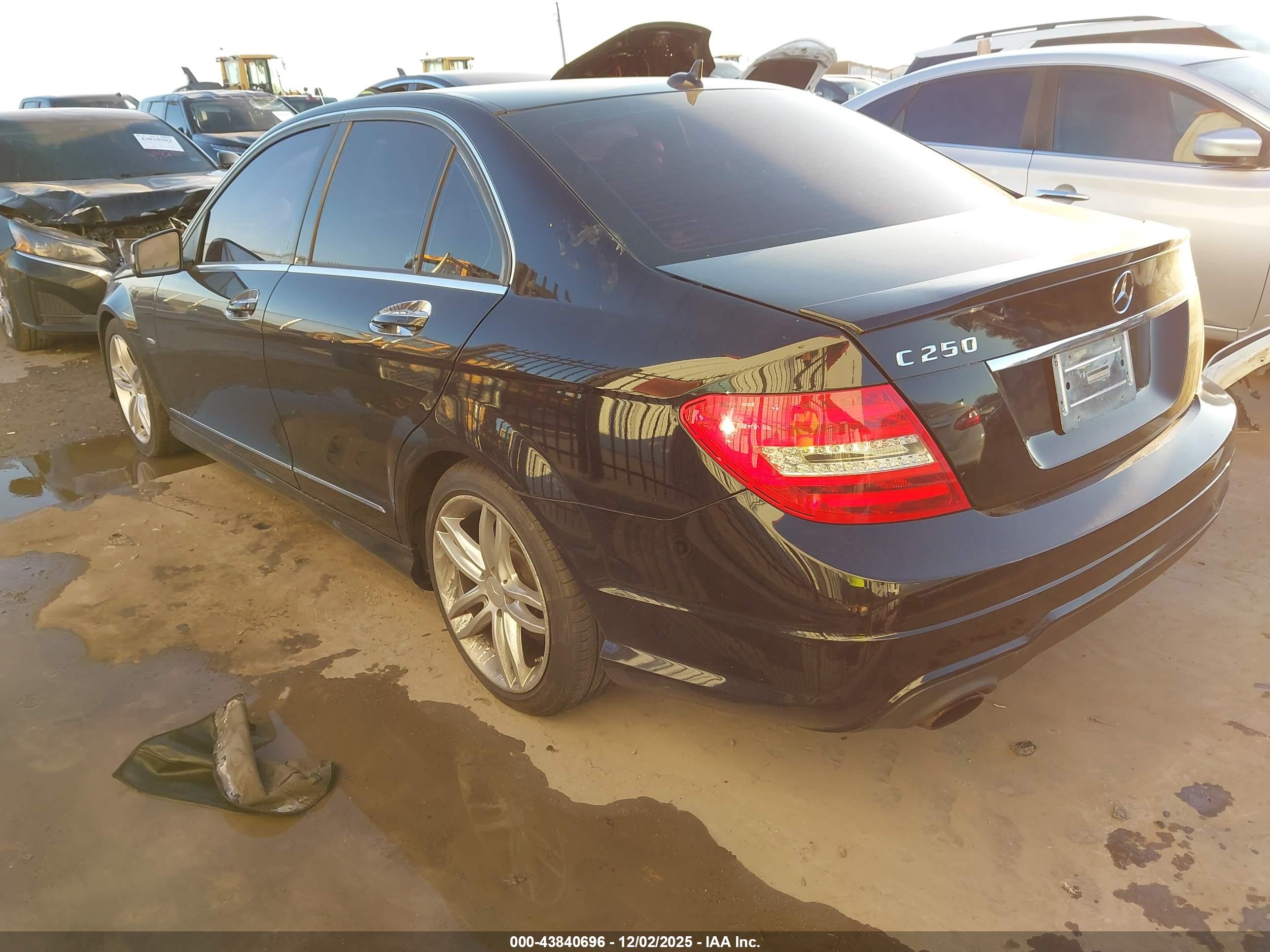 MERCEDES-BENZ C image 3